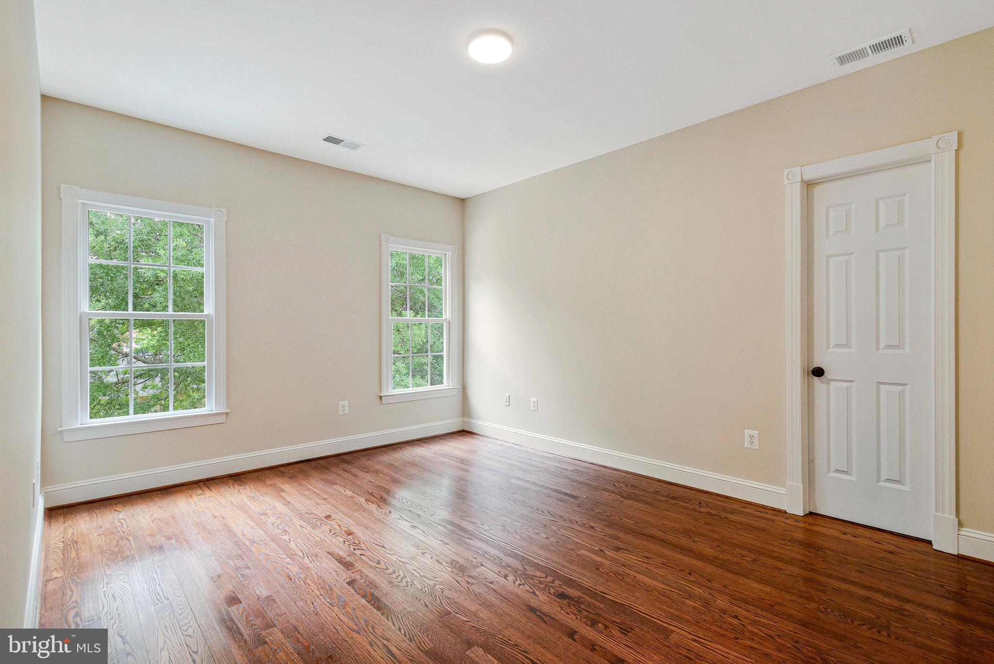 2504 SHERWOOD HALL LANE