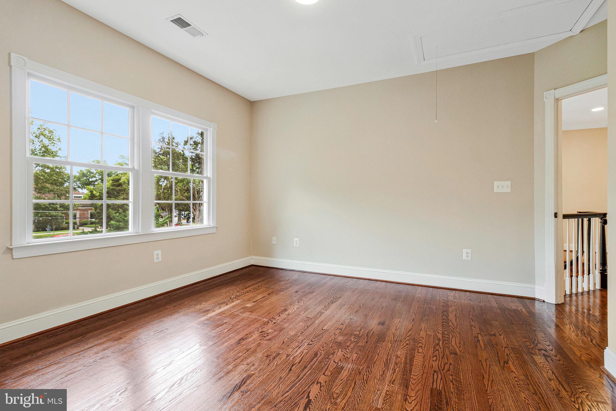 2504 SHERWOOD HALL LANE