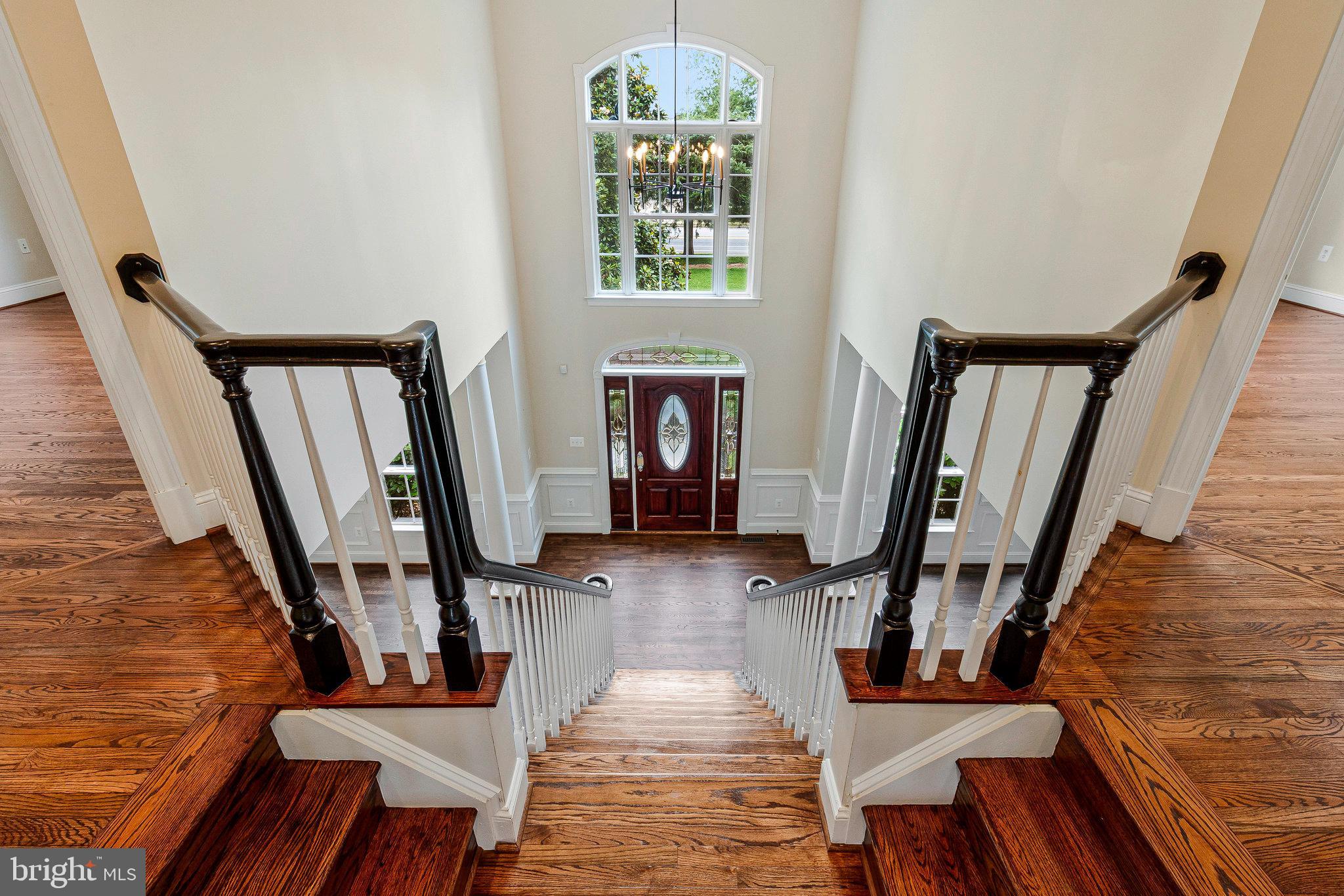 2504 SHERWOOD HALL LANE