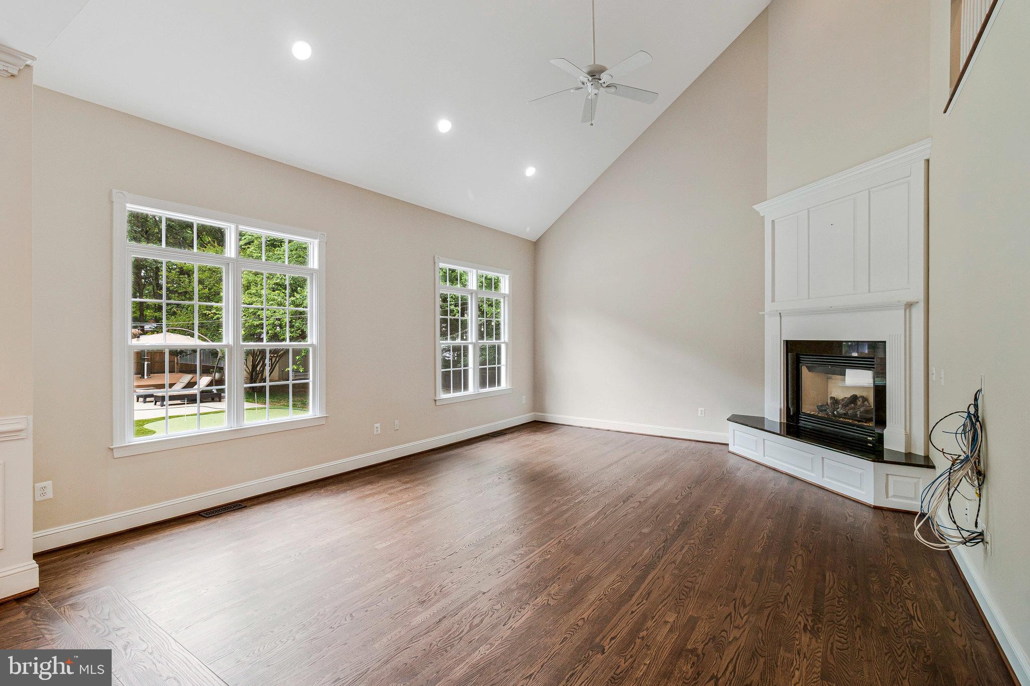 2504 SHERWOOD HALL LANE