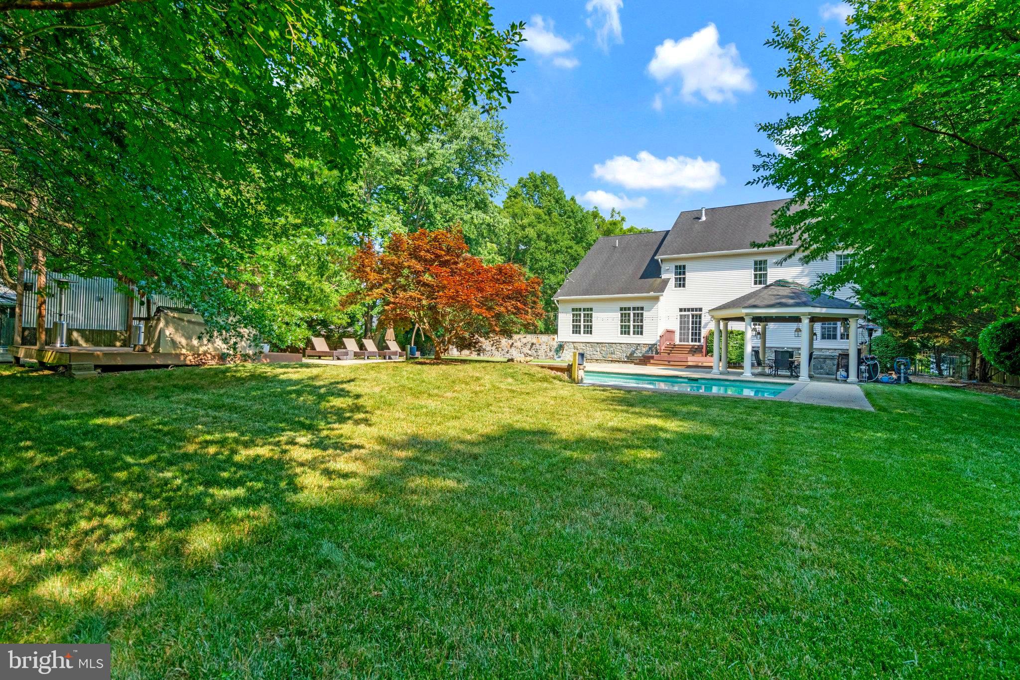 2504 SHERWOOD HALL LANE