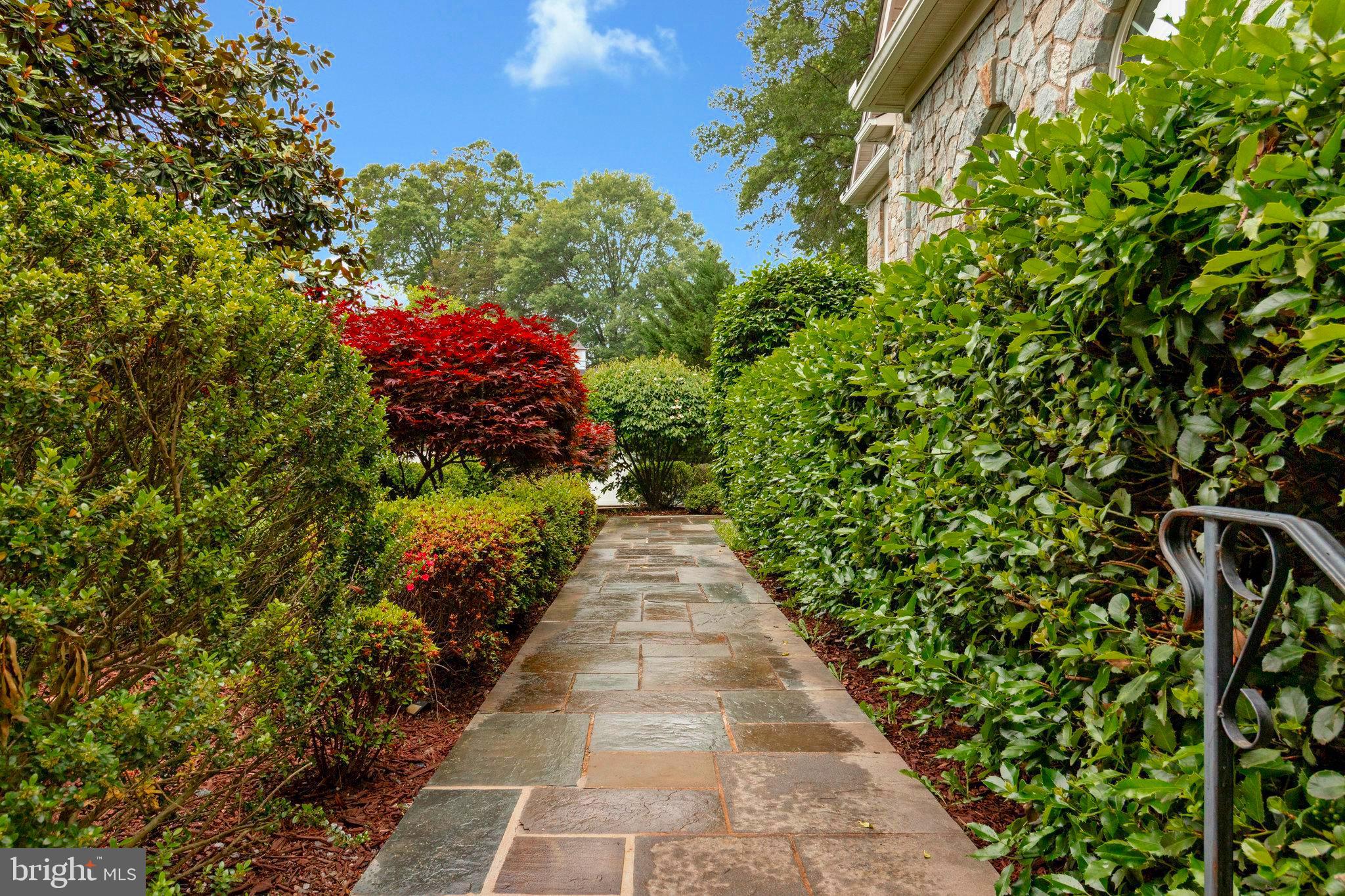 2504 SHERWOOD HALL LANE