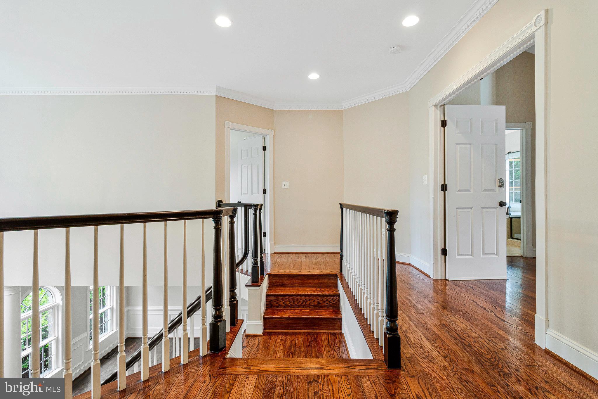 2504 SHERWOOD HALL LANE