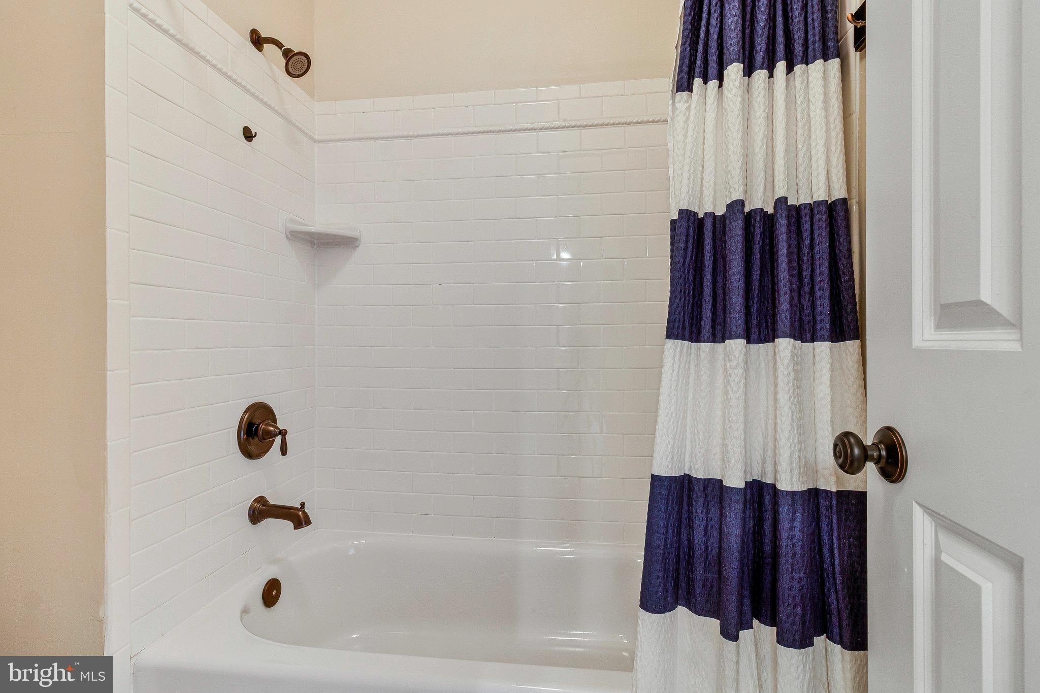 2504 SHERWOOD HALL LANE