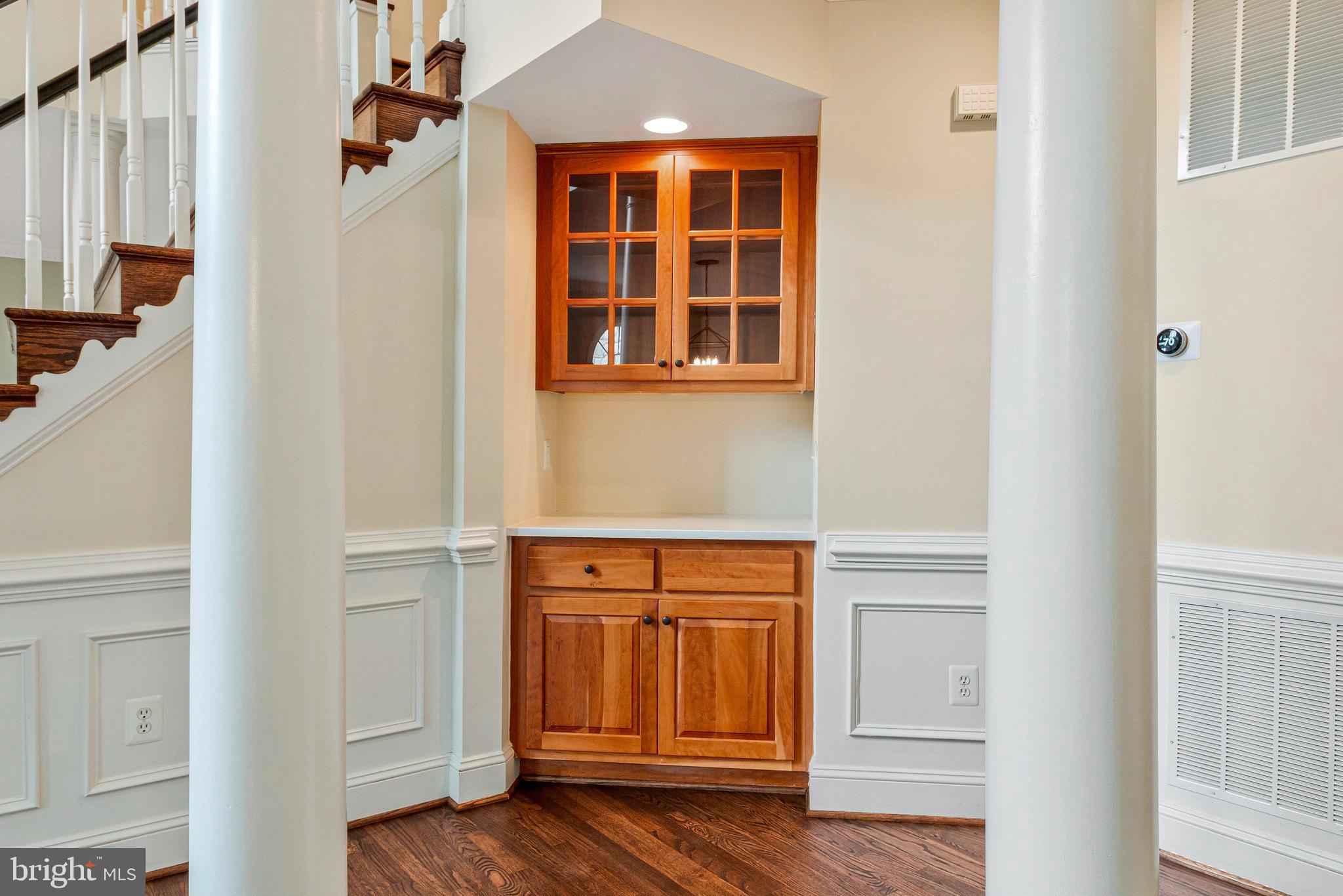 2504 SHERWOOD HALL LANE