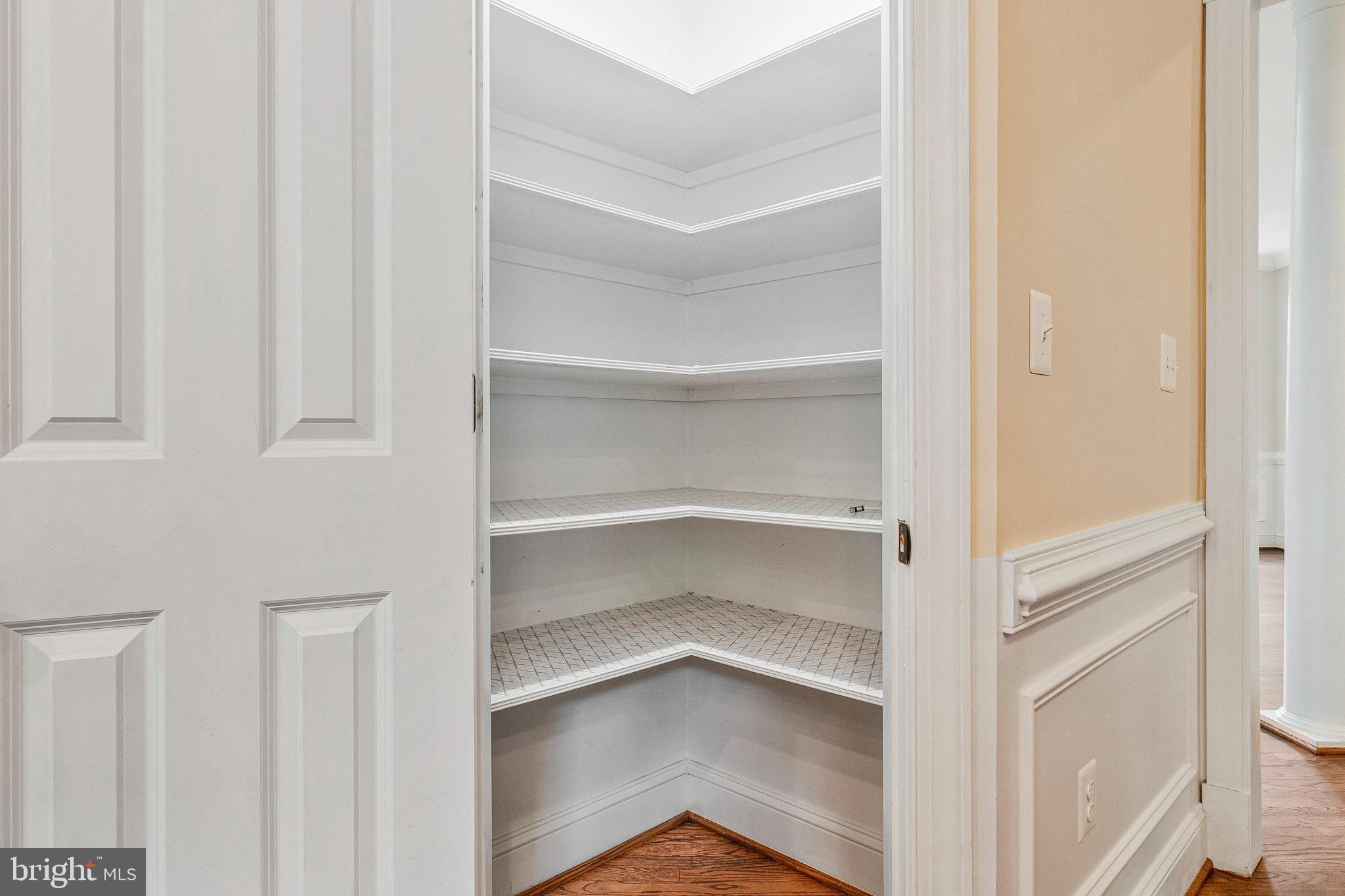 2504 SHERWOOD HALL LANE