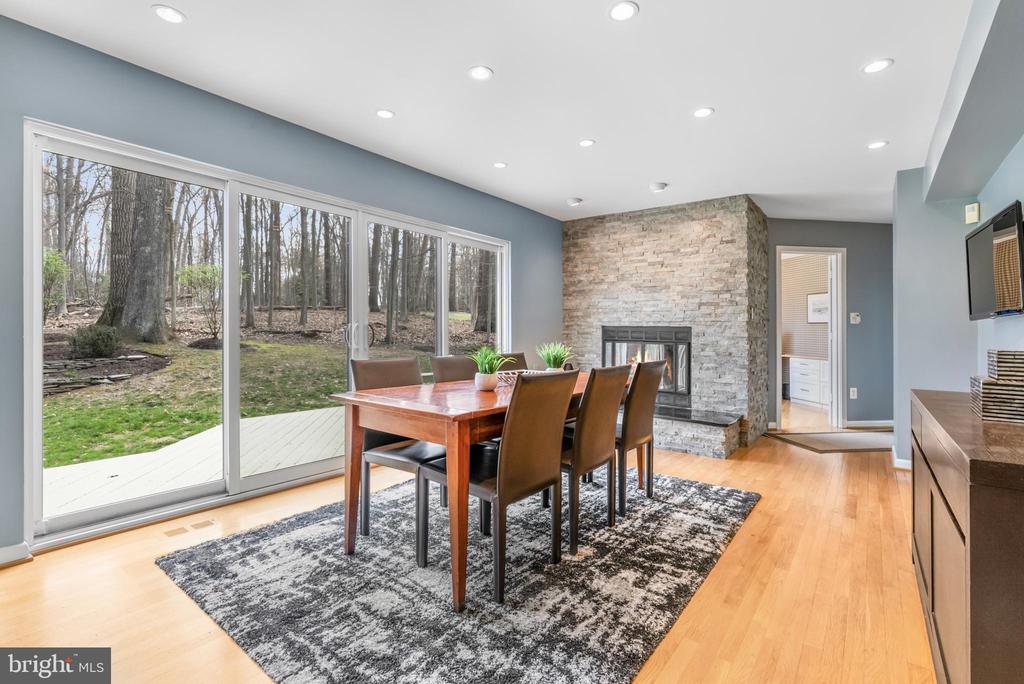 10116 WALKER WOODS DRIVE