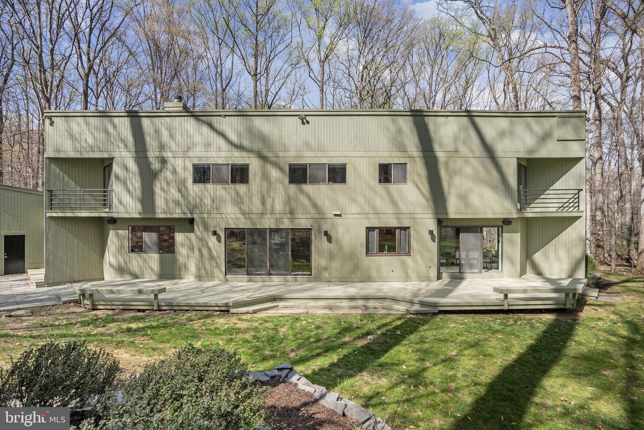 10116 WALKER WOODS DRIVE