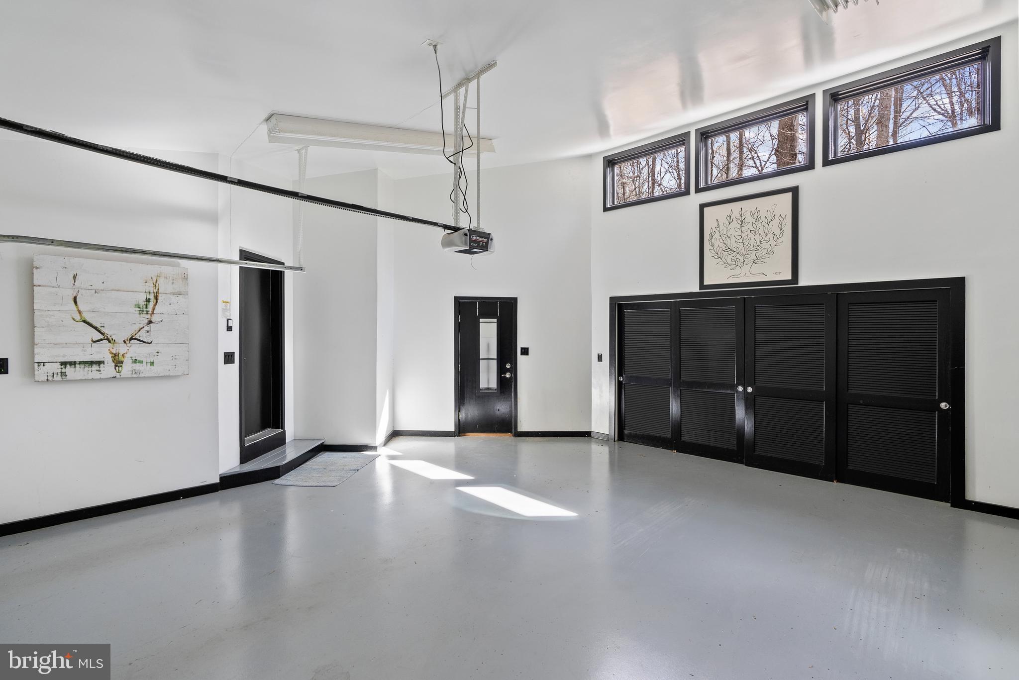 10116 WALKER WOODS DRIVE