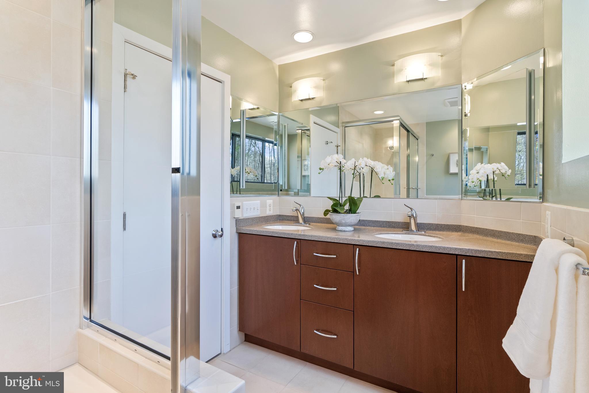 10116 WALKER WOODS DRIVE