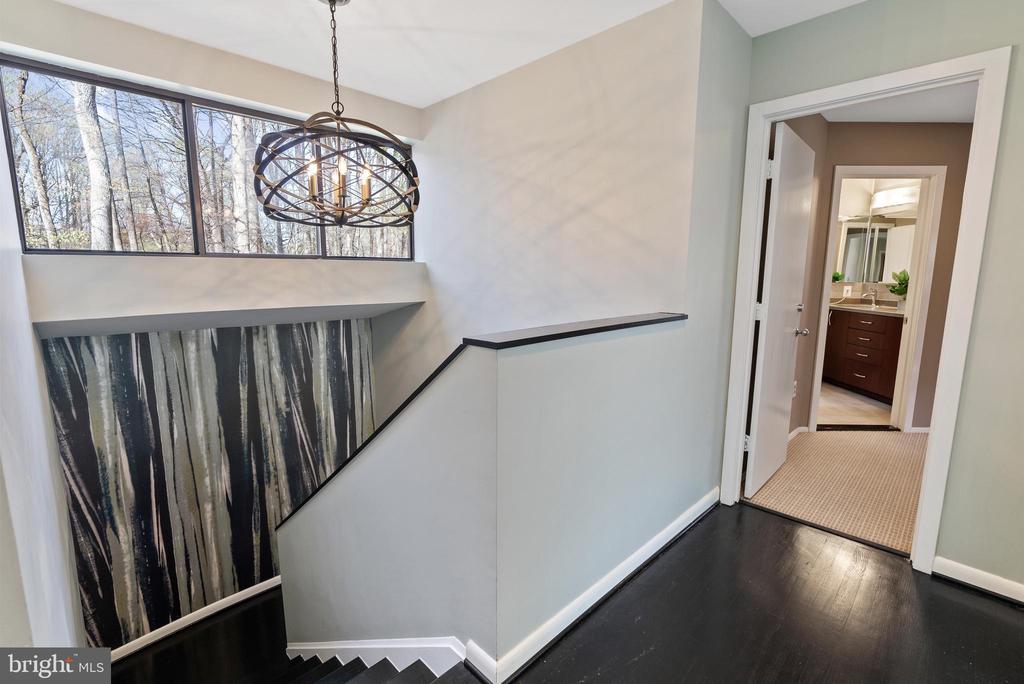 10116 WALKER WOODS DRIVE