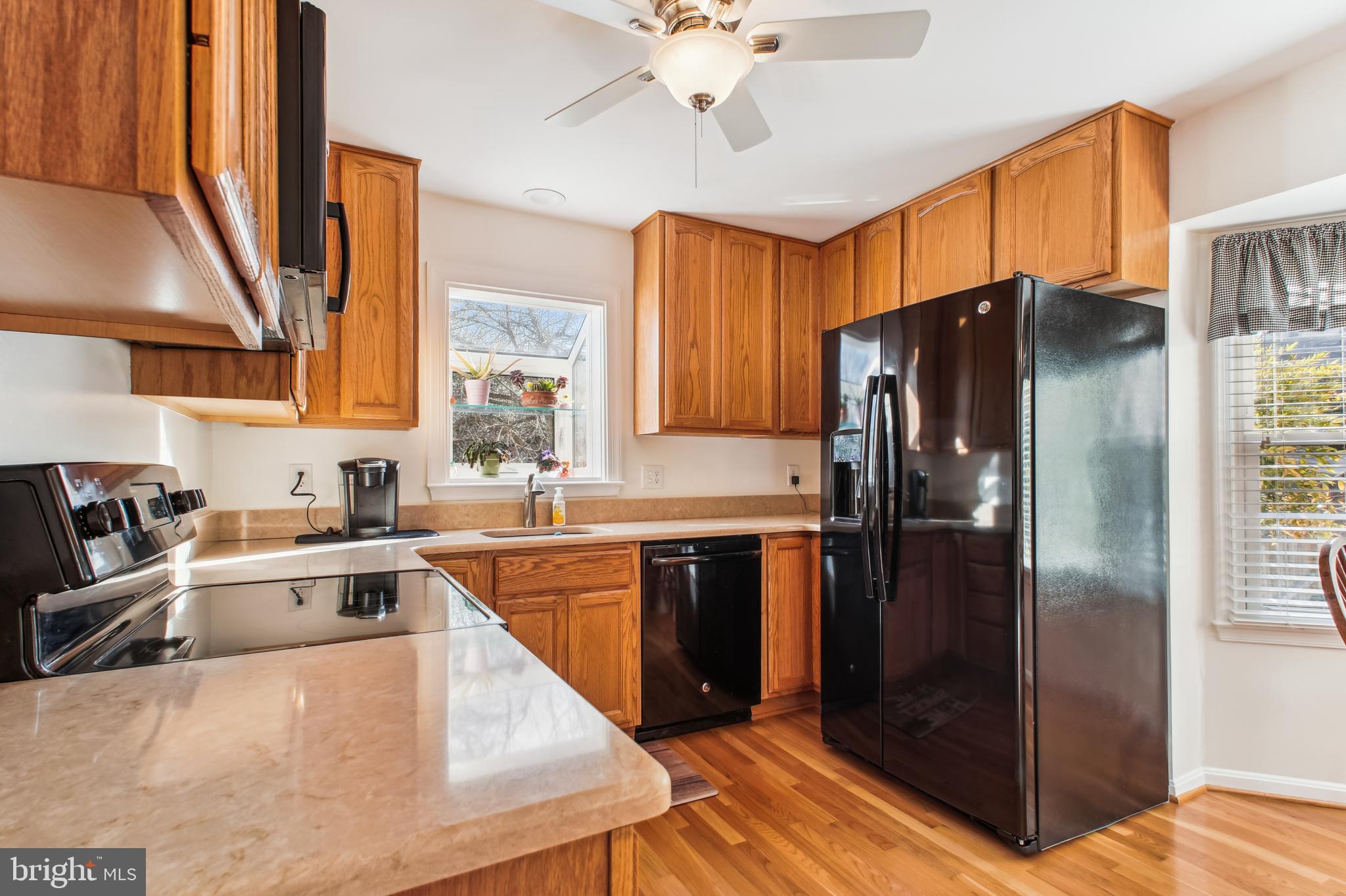 8613 GROVELAND DRIVE