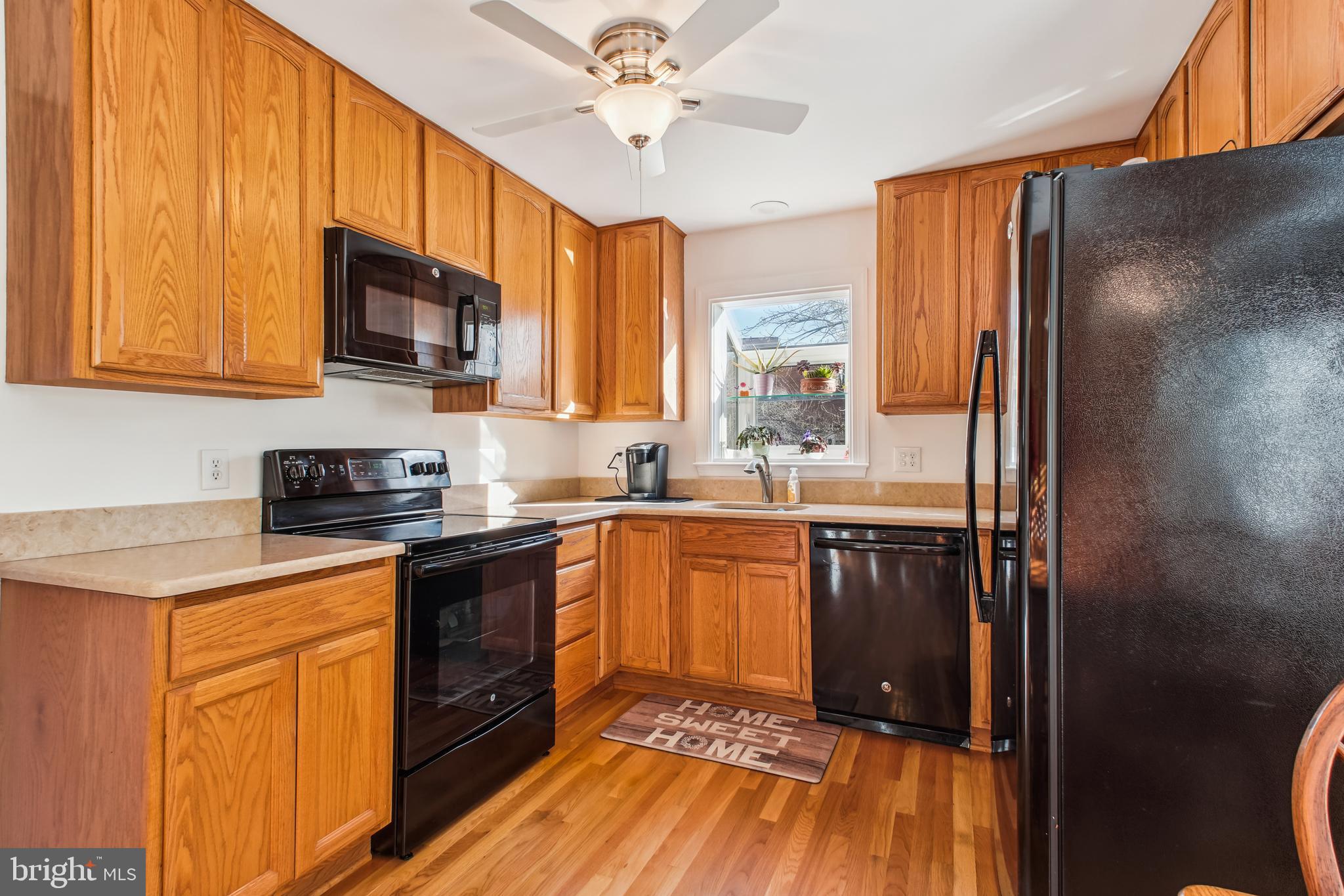 8613 GROVELAND DRIVE