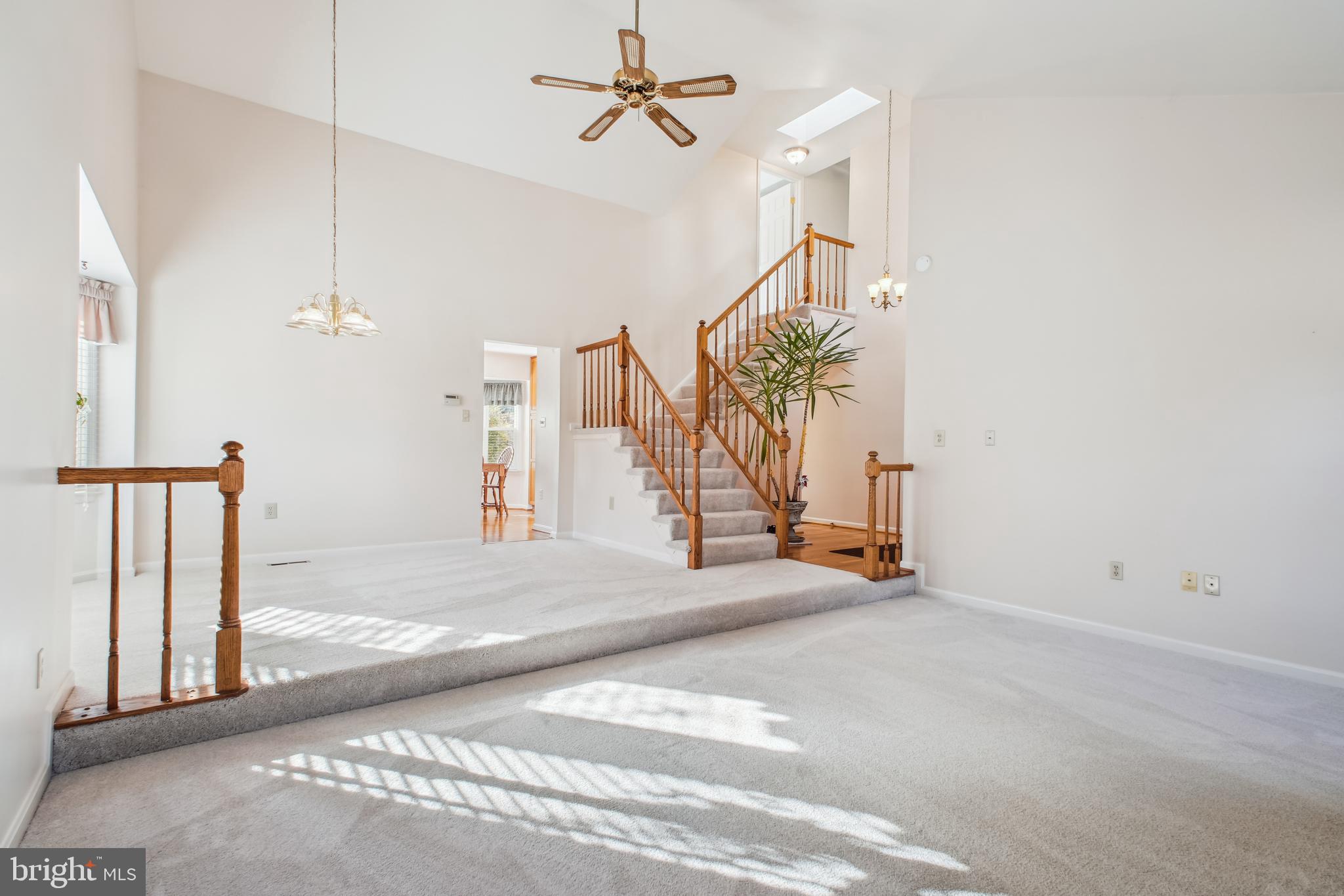 8613 GROVELAND DRIVE