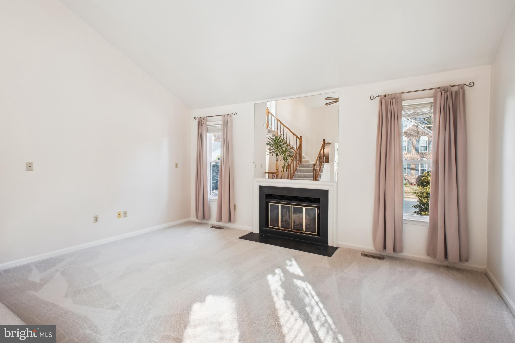 8613 GROVELAND DRIVE