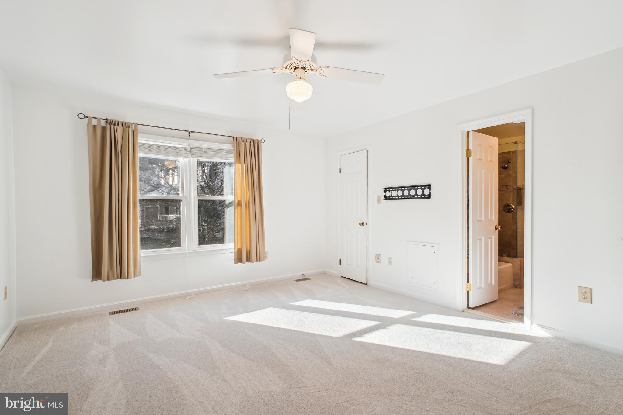 8613 GROVELAND DRIVE