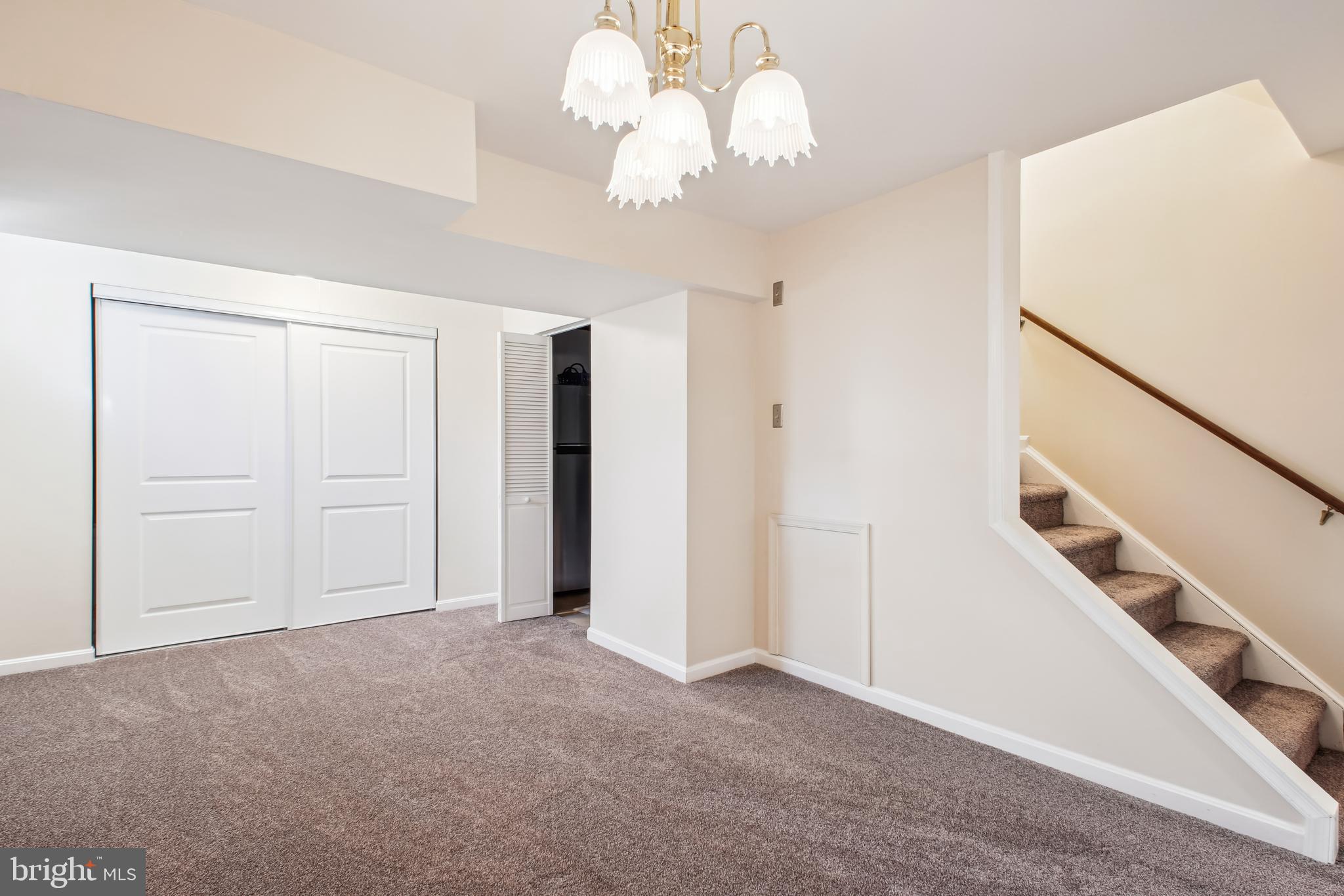 8613 GROVELAND DRIVE