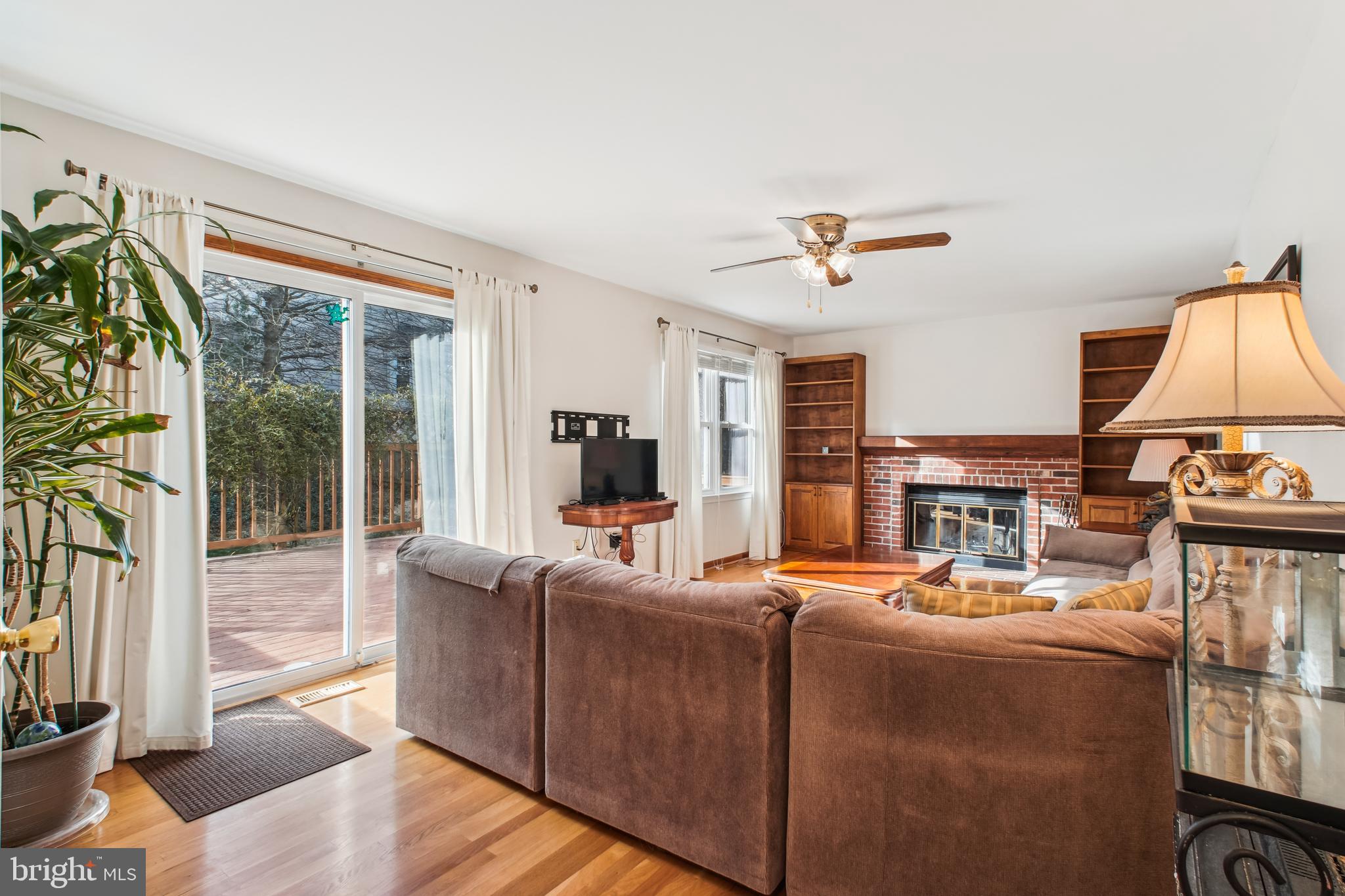 8613 GROVELAND DRIVE