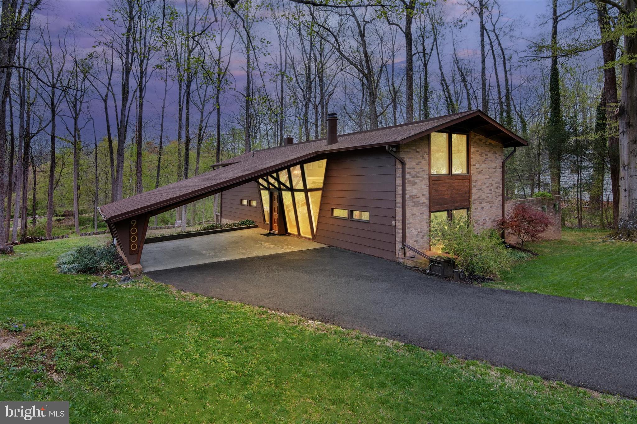 9000 GLENBROOK ROAD