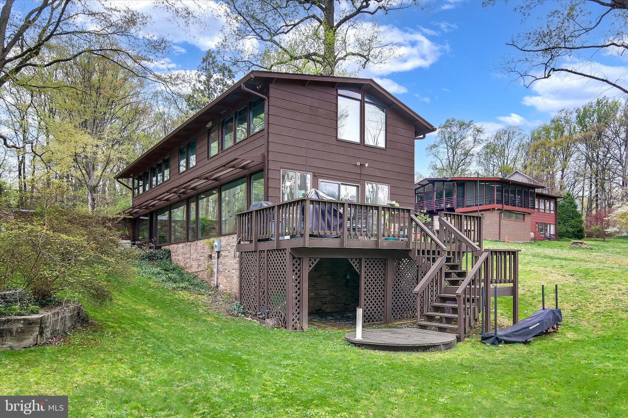 9000 GLENBROOK ROAD