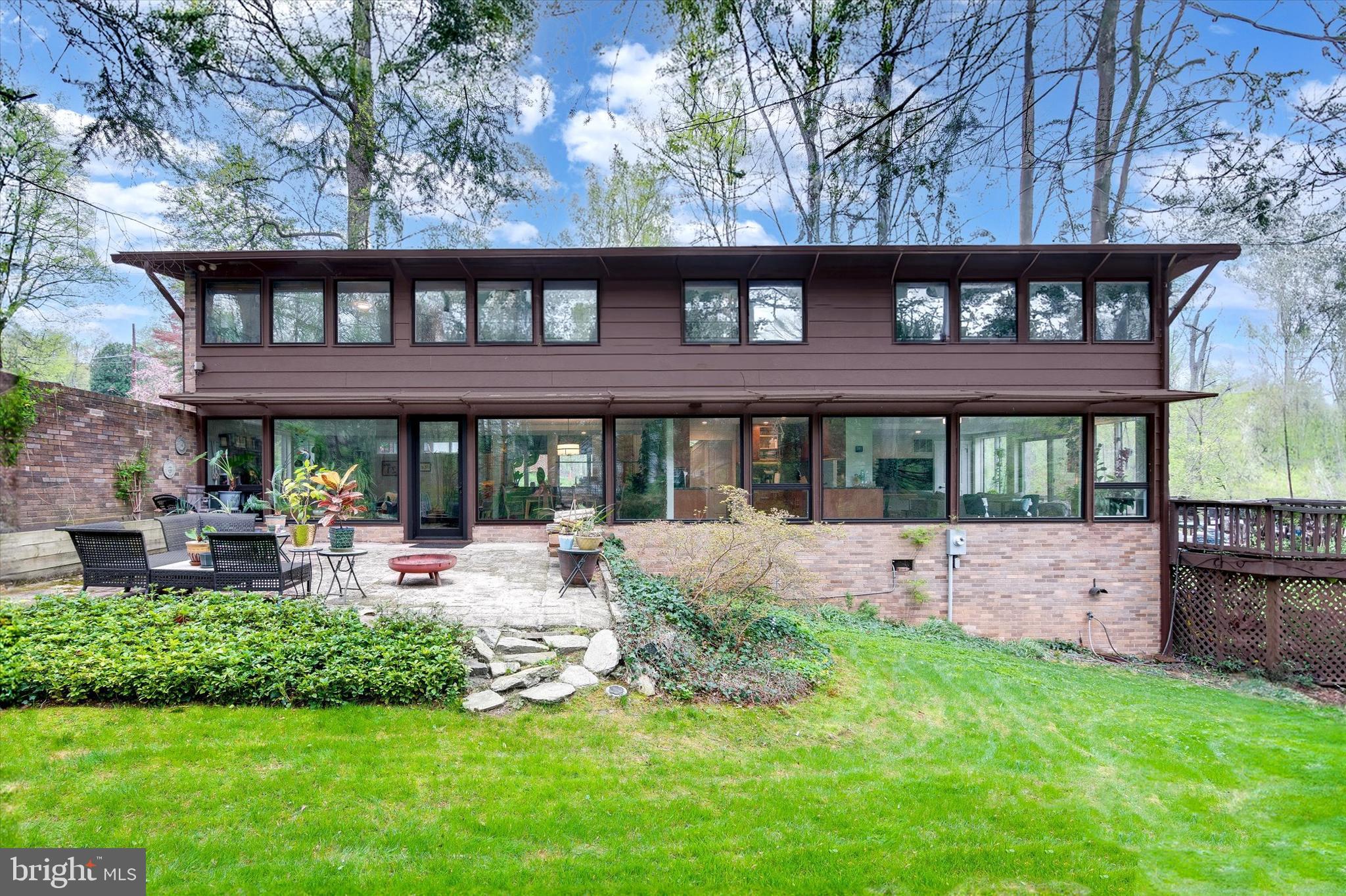 9000 GLENBROOK ROAD