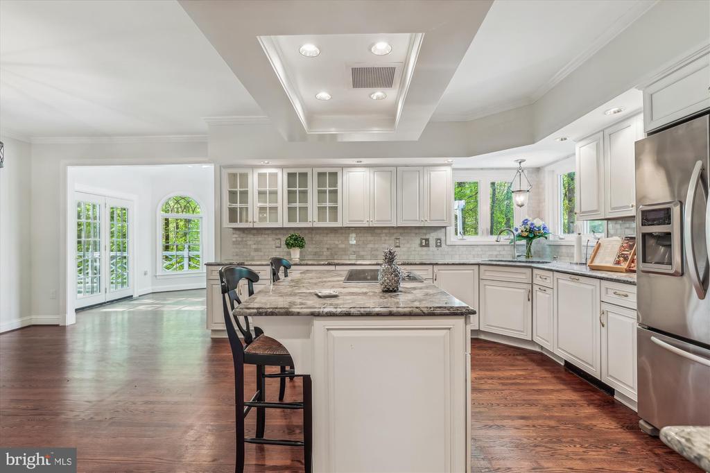 5937 FAIRVIEW WOODS DRIVE