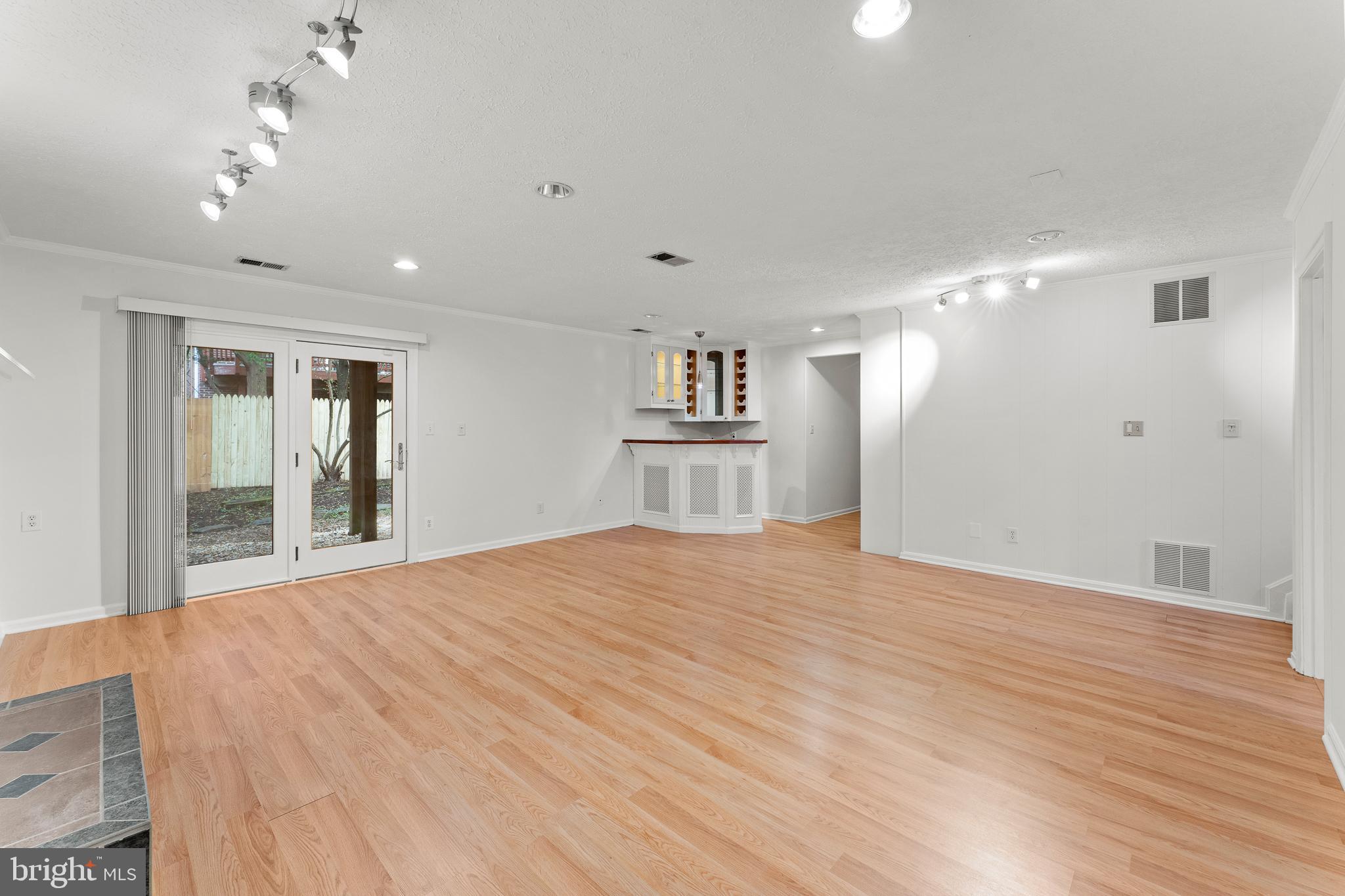 8003 MATT COURT