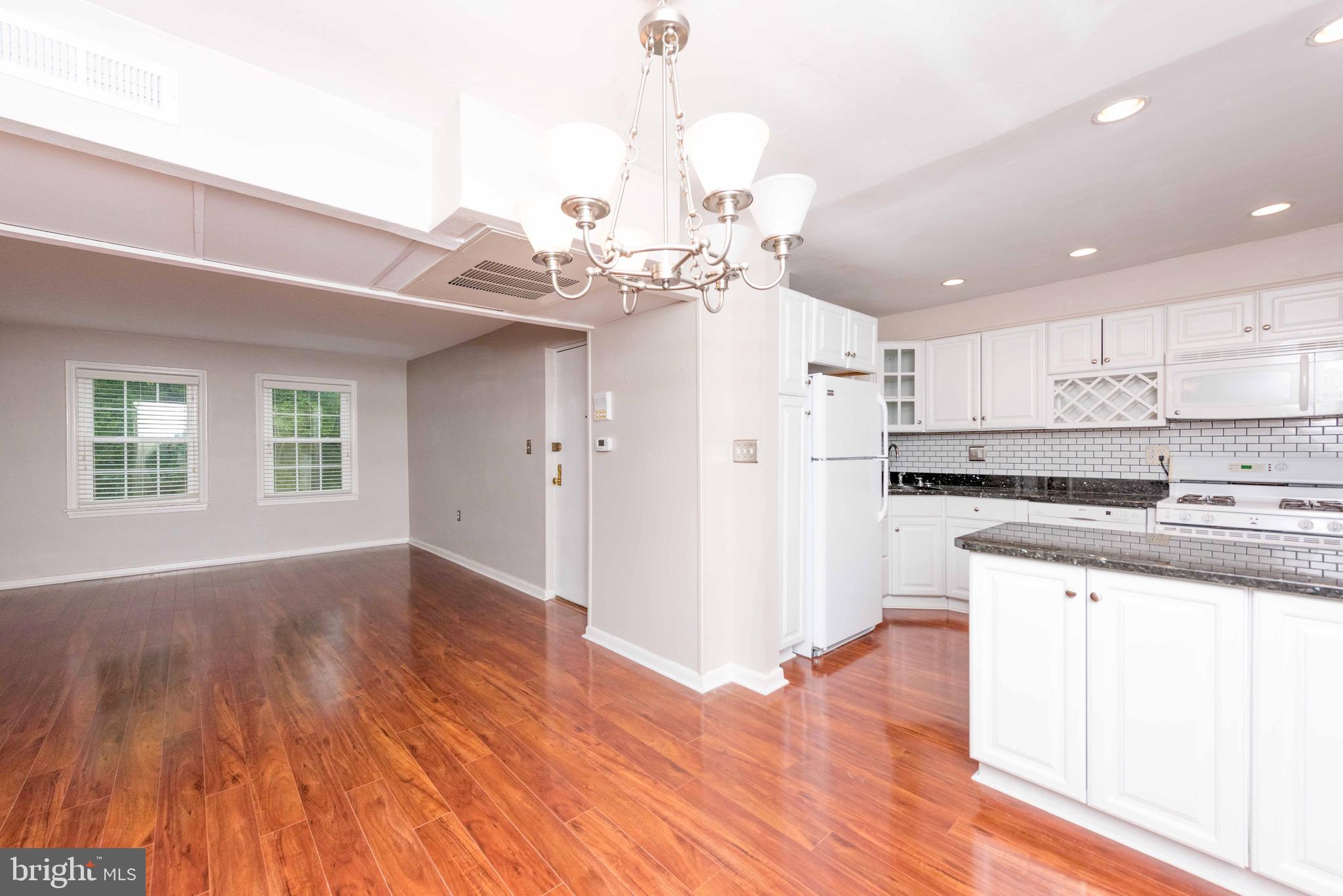 6512 BOULEVARD VIEW B2