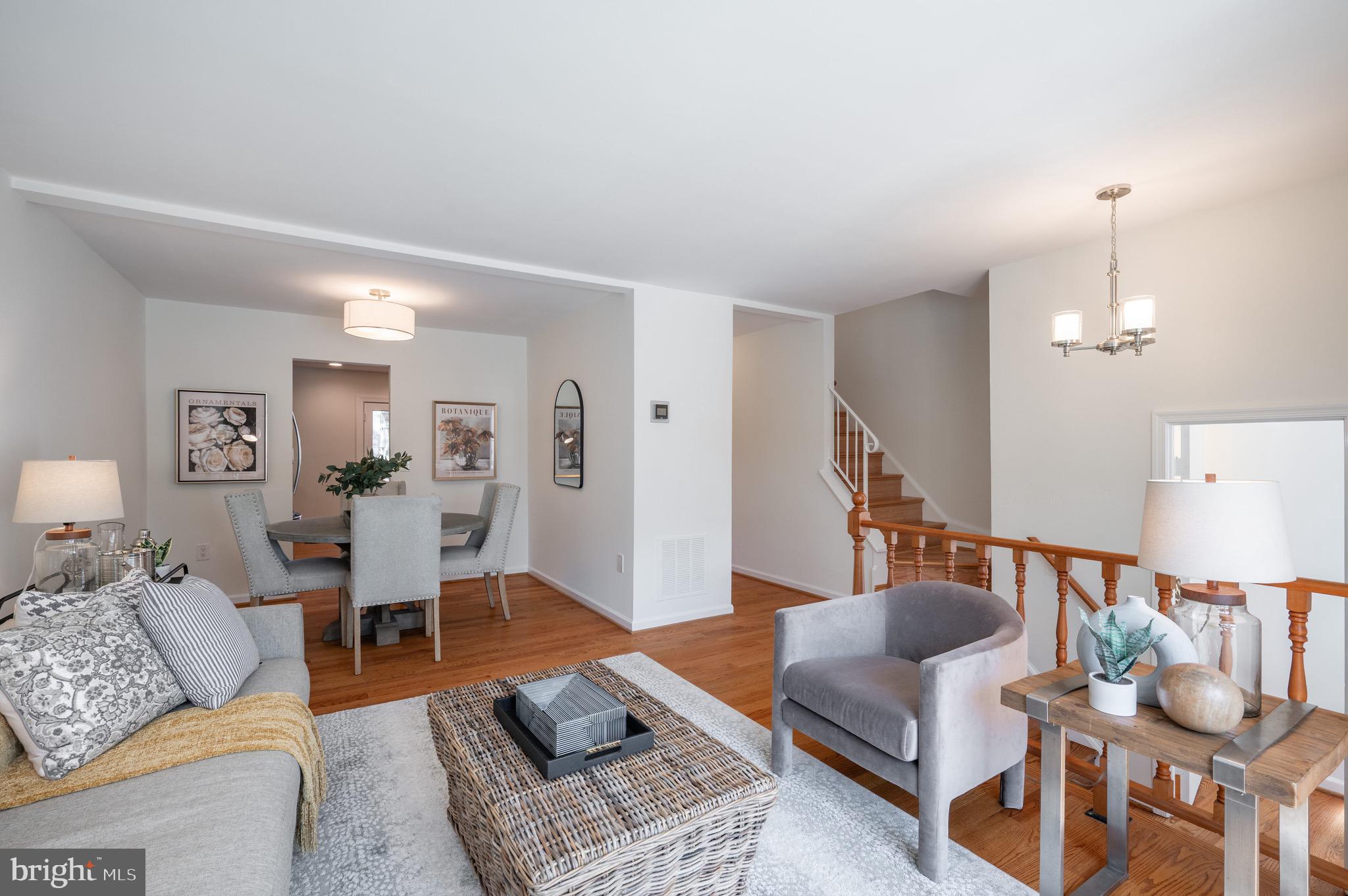 9014 GILTINAN COURT