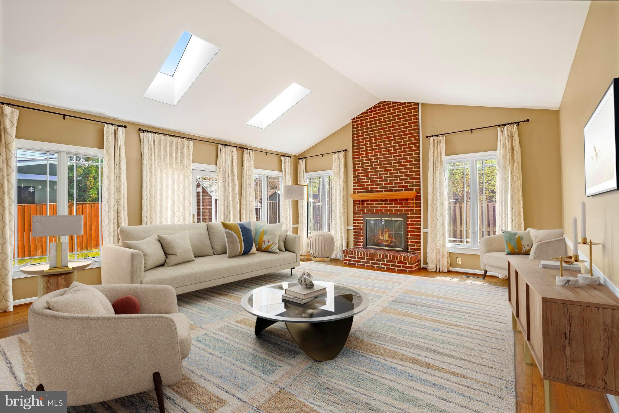 8212 COLLINGWOOD COURT