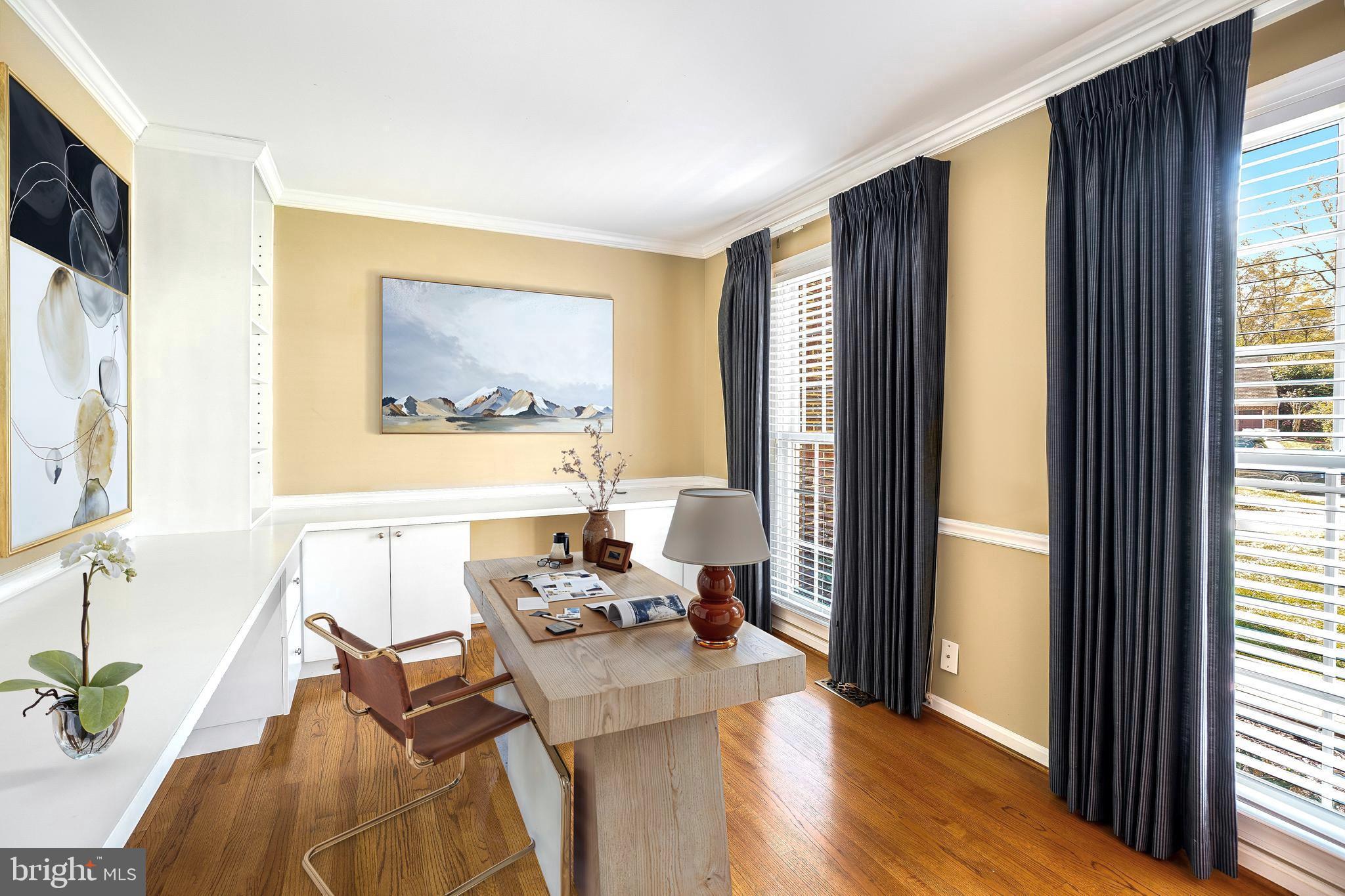 8212 COLLINGWOOD COURT