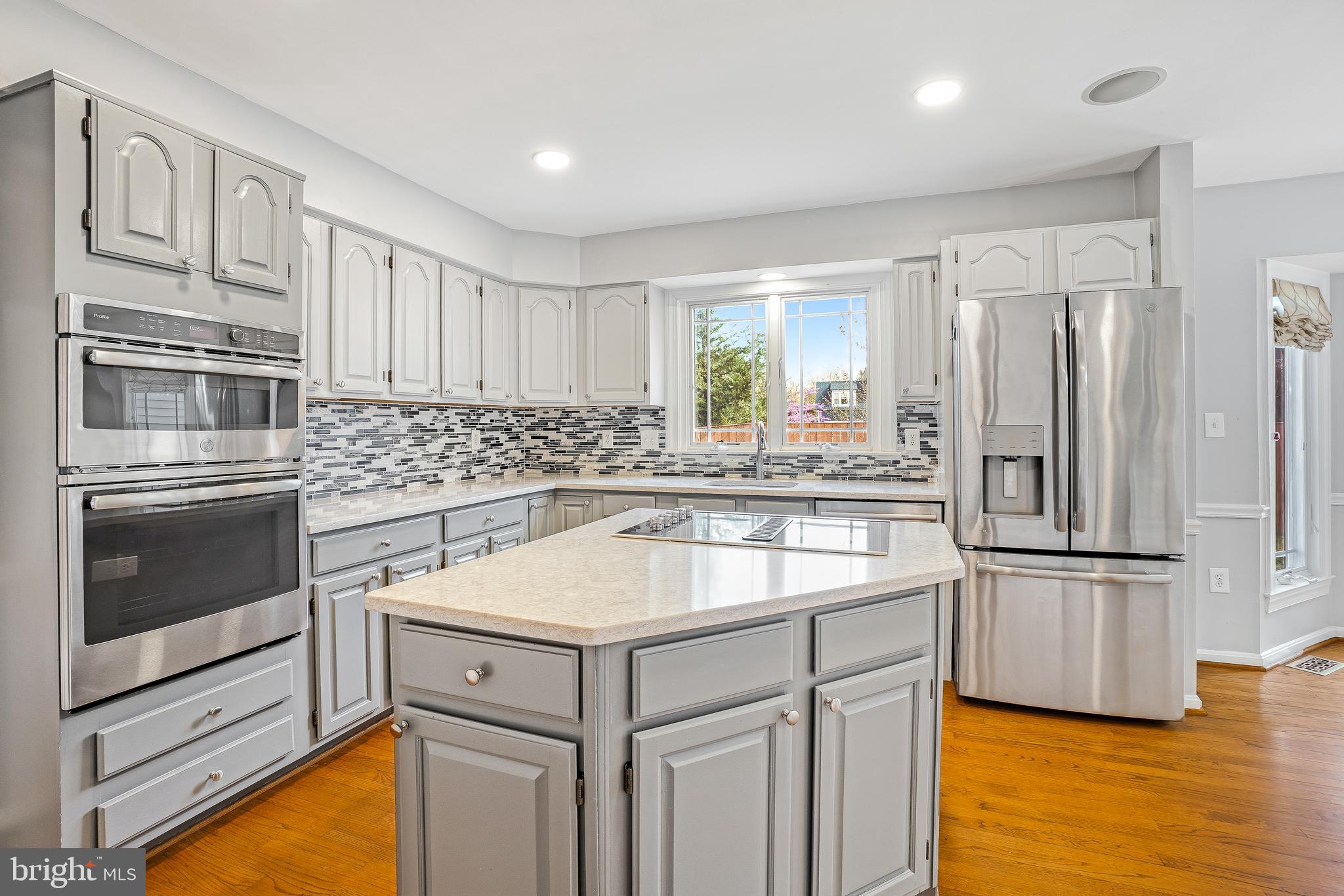 8212 COLLINGWOOD COURT