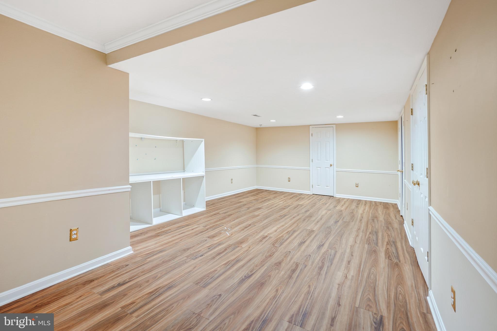 8212 COLLINGWOOD COURT