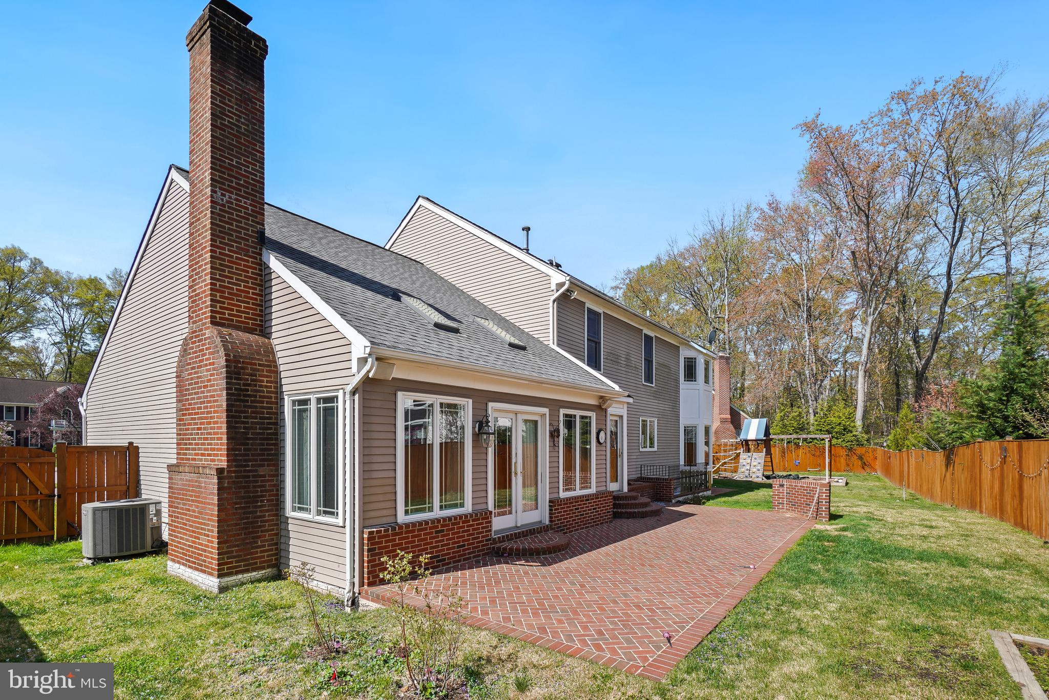 8212 COLLINGWOOD COURT