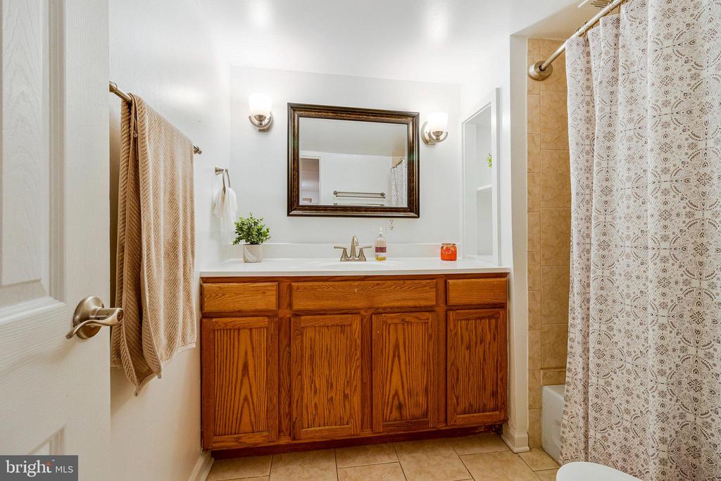 2649 REDCOAT DRIVE 123