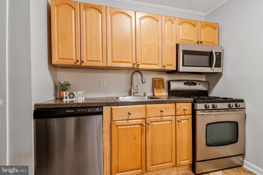 2649 REDCOAT DRIVE 123