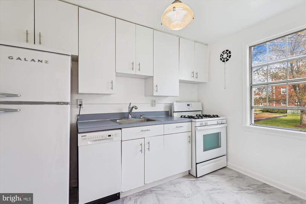 6615 POTOMAC AVENUE Unit: A2
