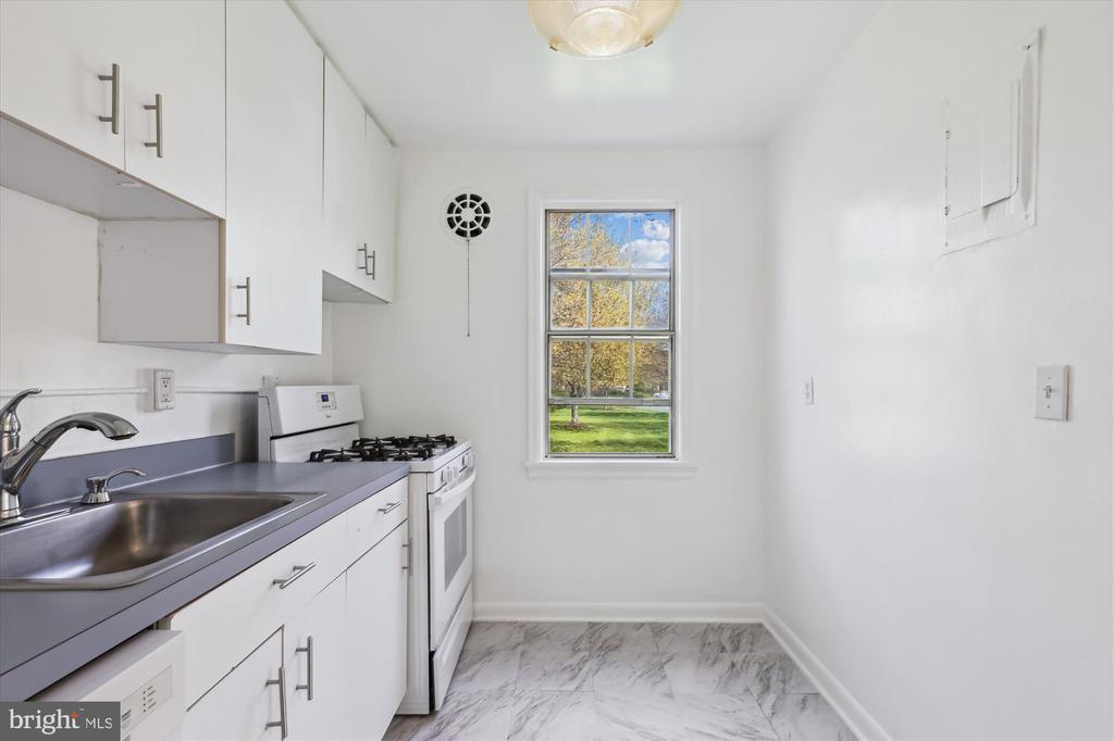 6615 POTOMAC AVENUE Unit: A2