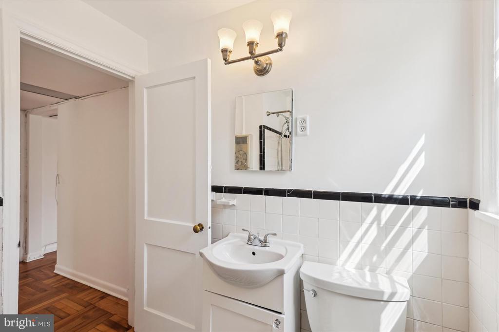 6615 POTOMAC AVENUE Unit: A2