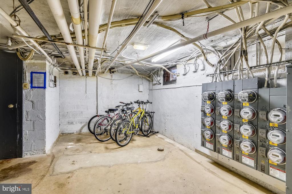 6615 POTOMAC AVENUE Unit: A2