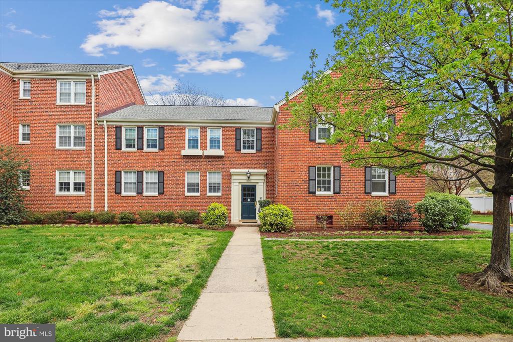 6615 POTOMAC AVENUE Unit: A2