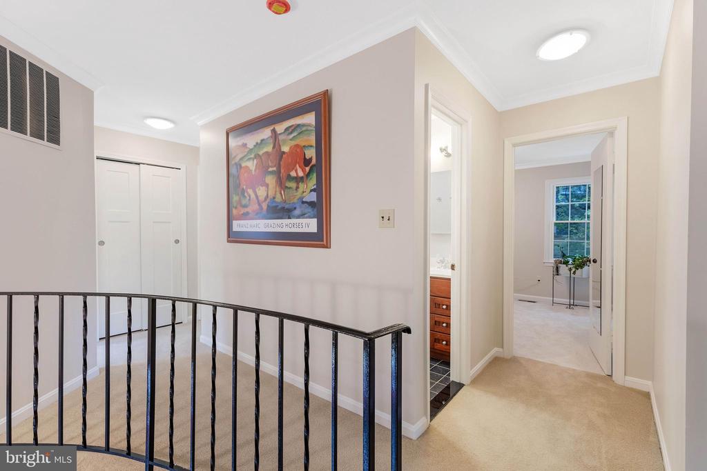 8621 ETTA DRIVE