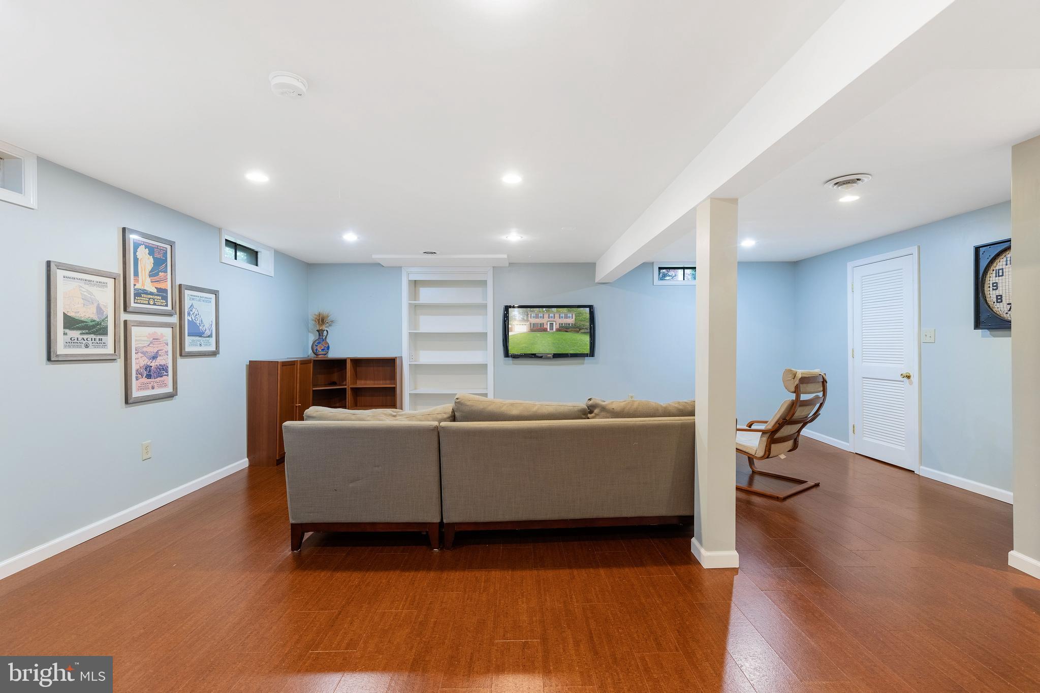 8621 ETTA DRIVE