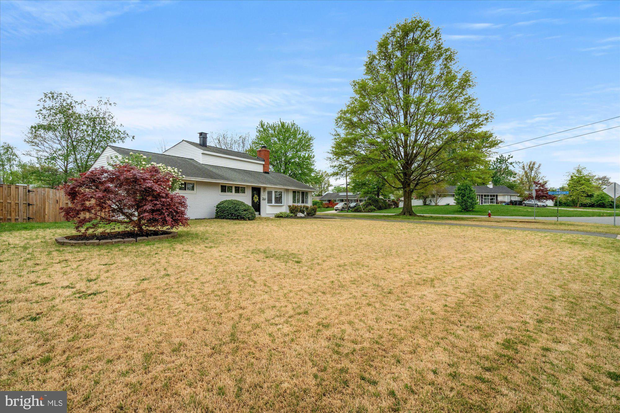 6301 COTTONWOOD DRIVE