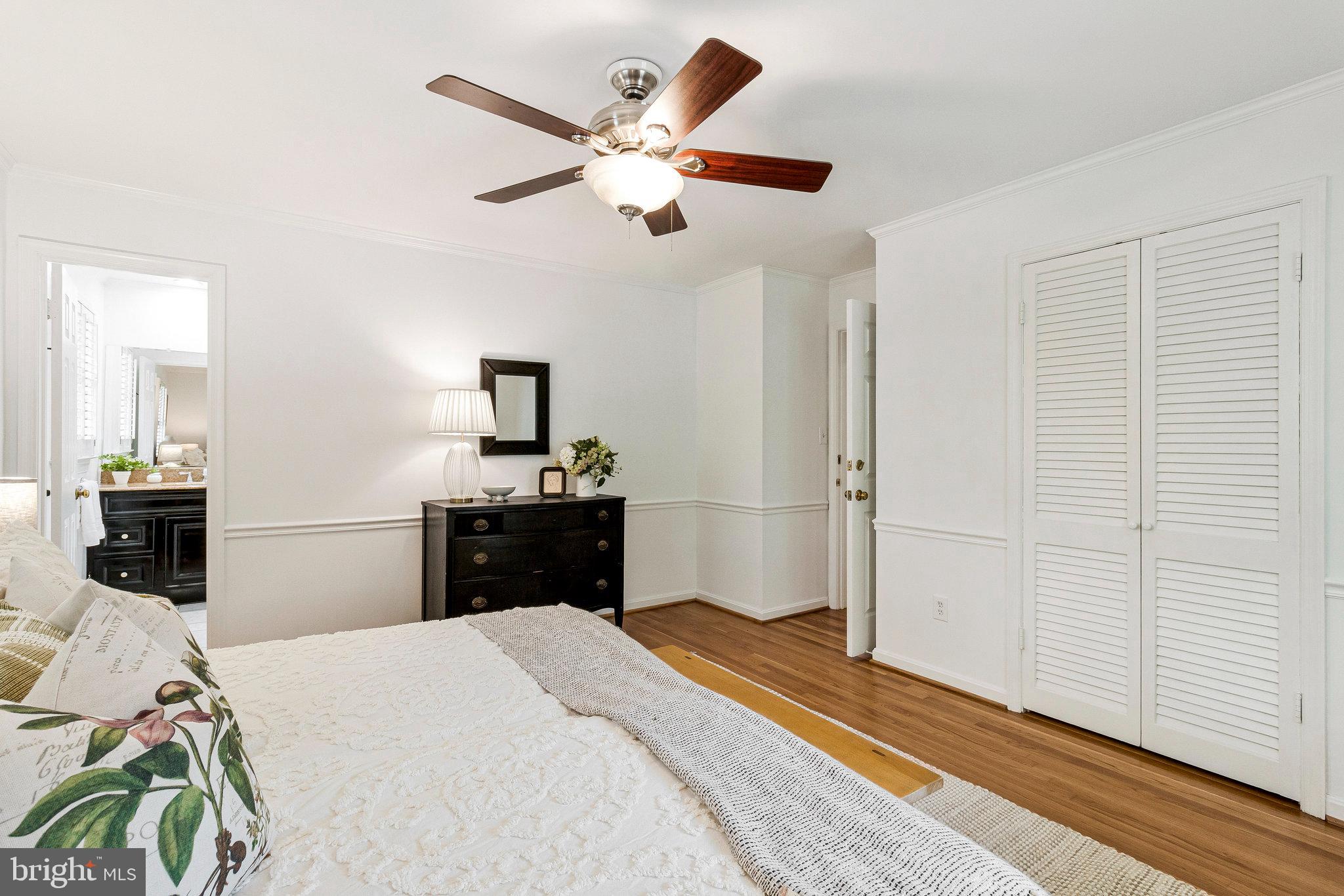 1106 EMERALD DRIVE