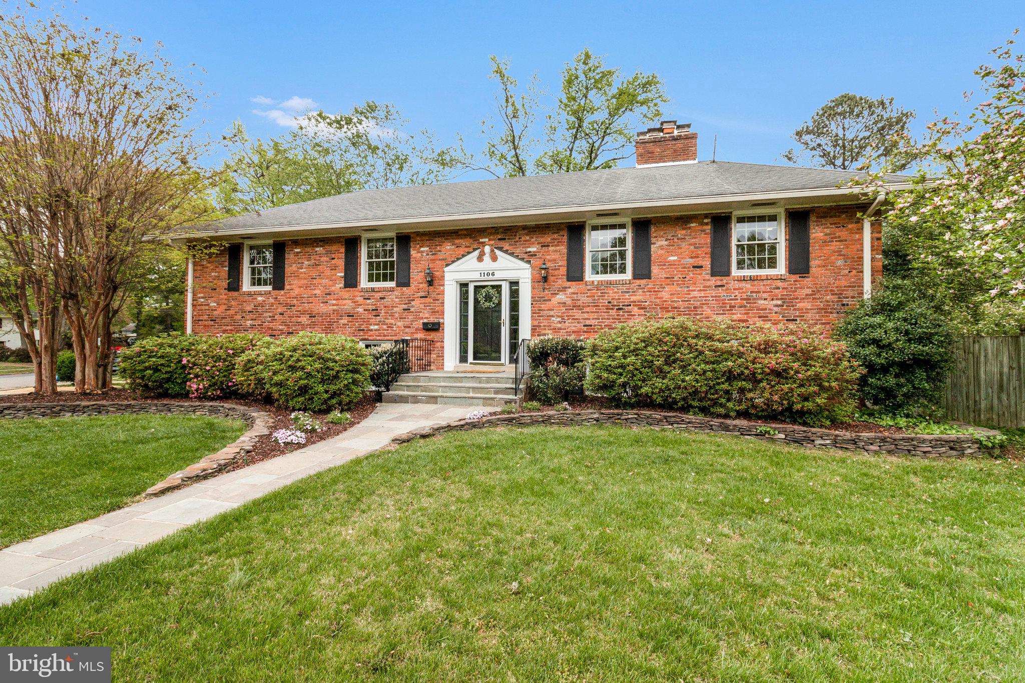 1106 EMERALD DRIVE