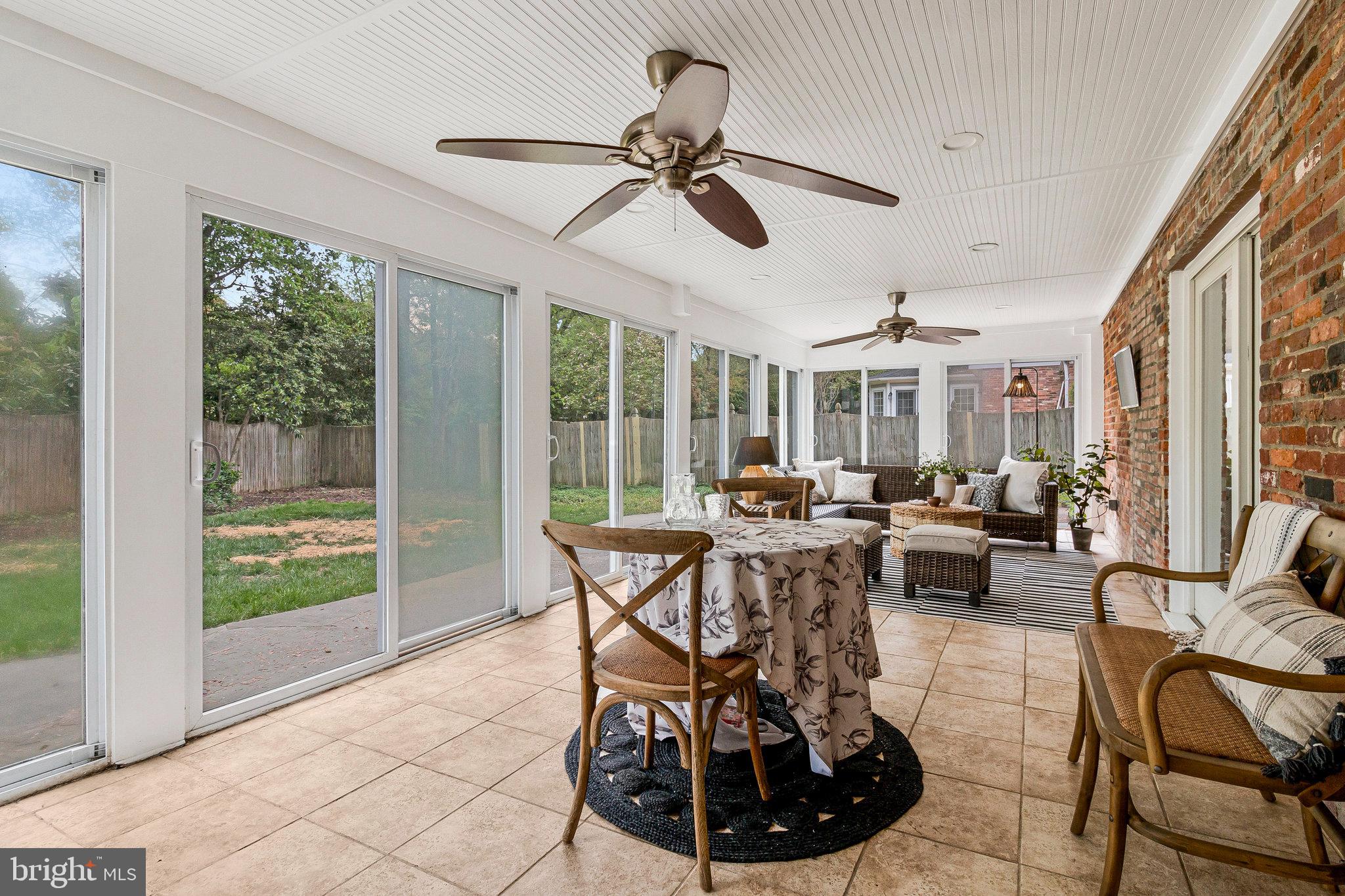 1106 EMERALD DRIVE