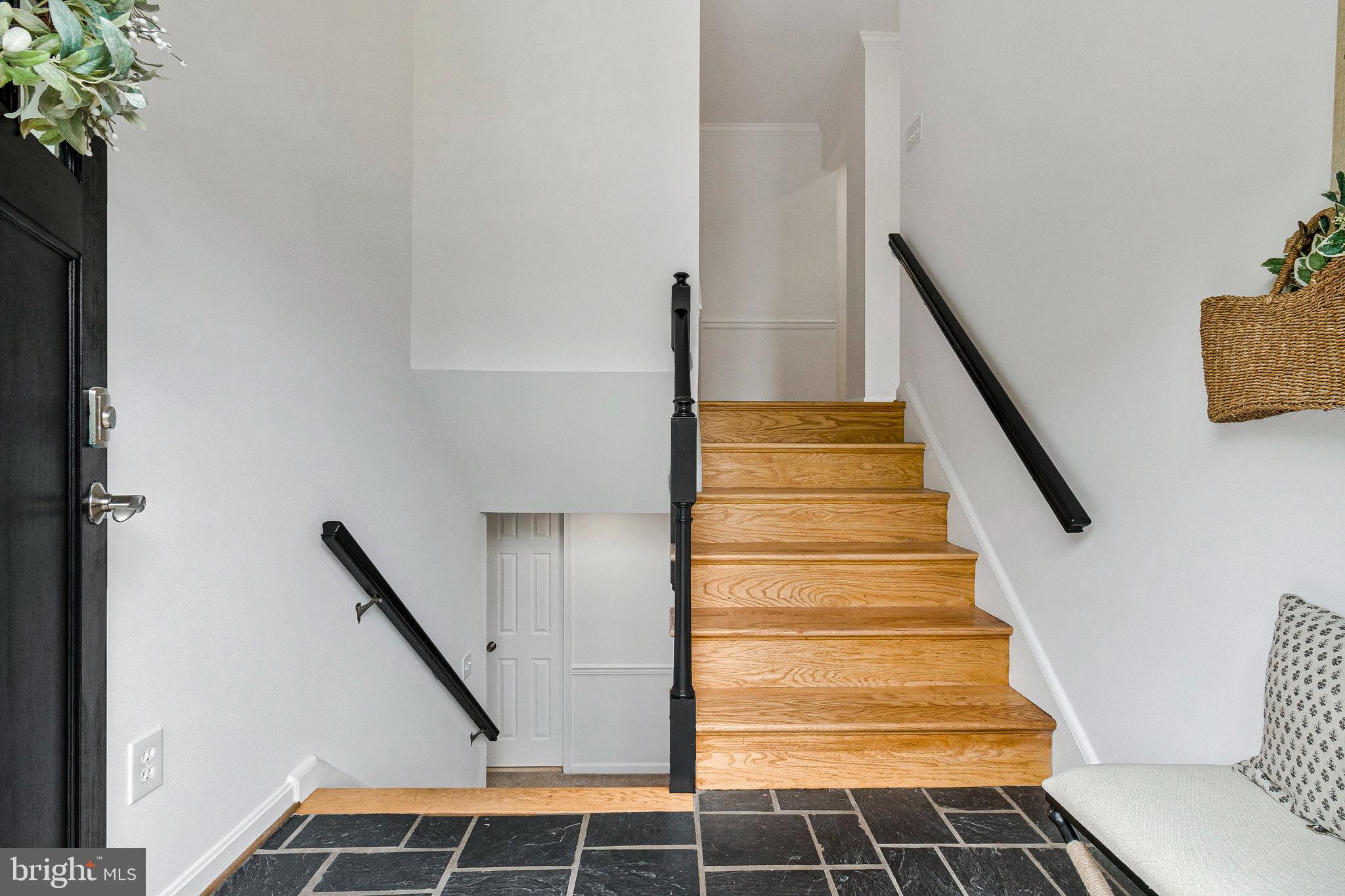 1106 EMERALD DRIVE