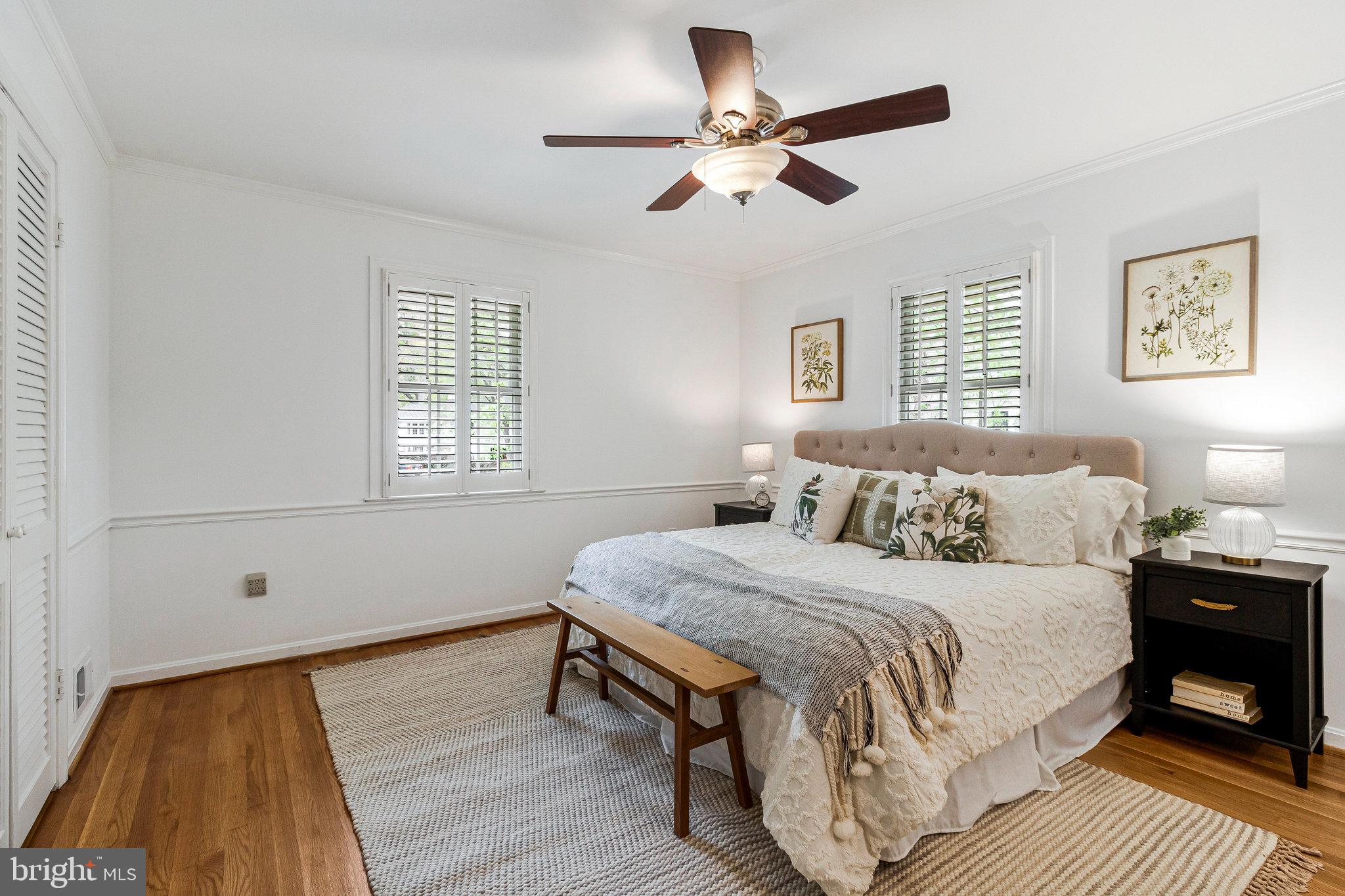 1106 EMERALD DRIVE