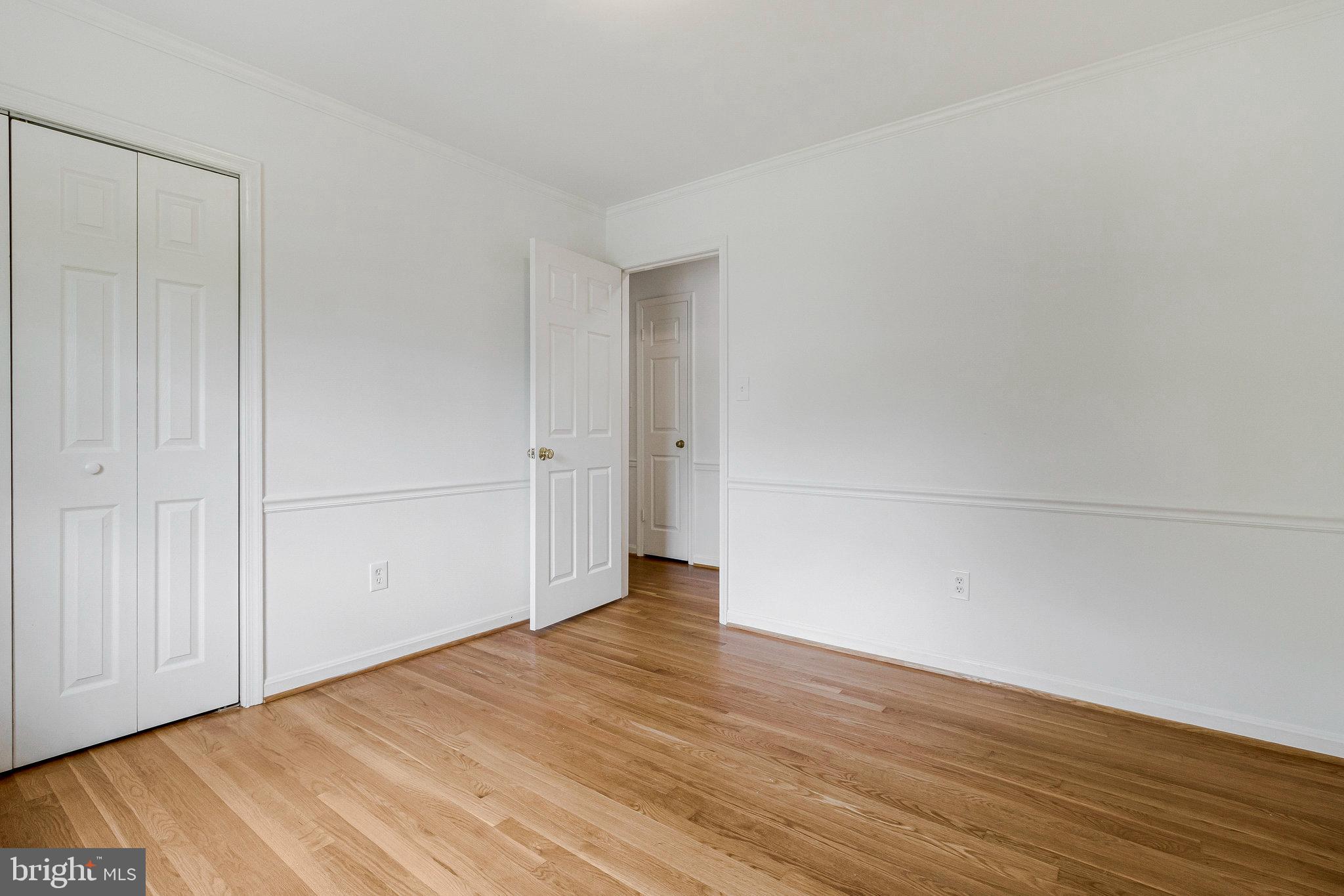 1106 EMERALD DRIVE